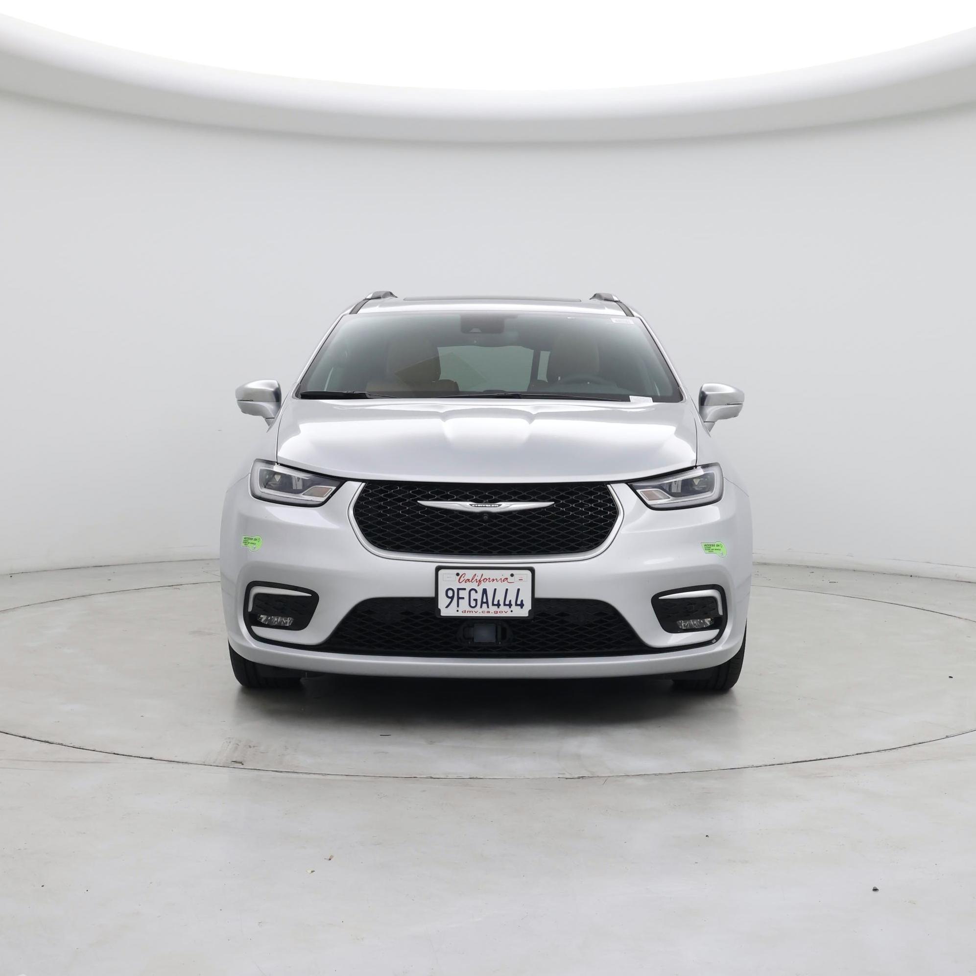 Thumbnail: 2022 Chrysler Pacifica - 5