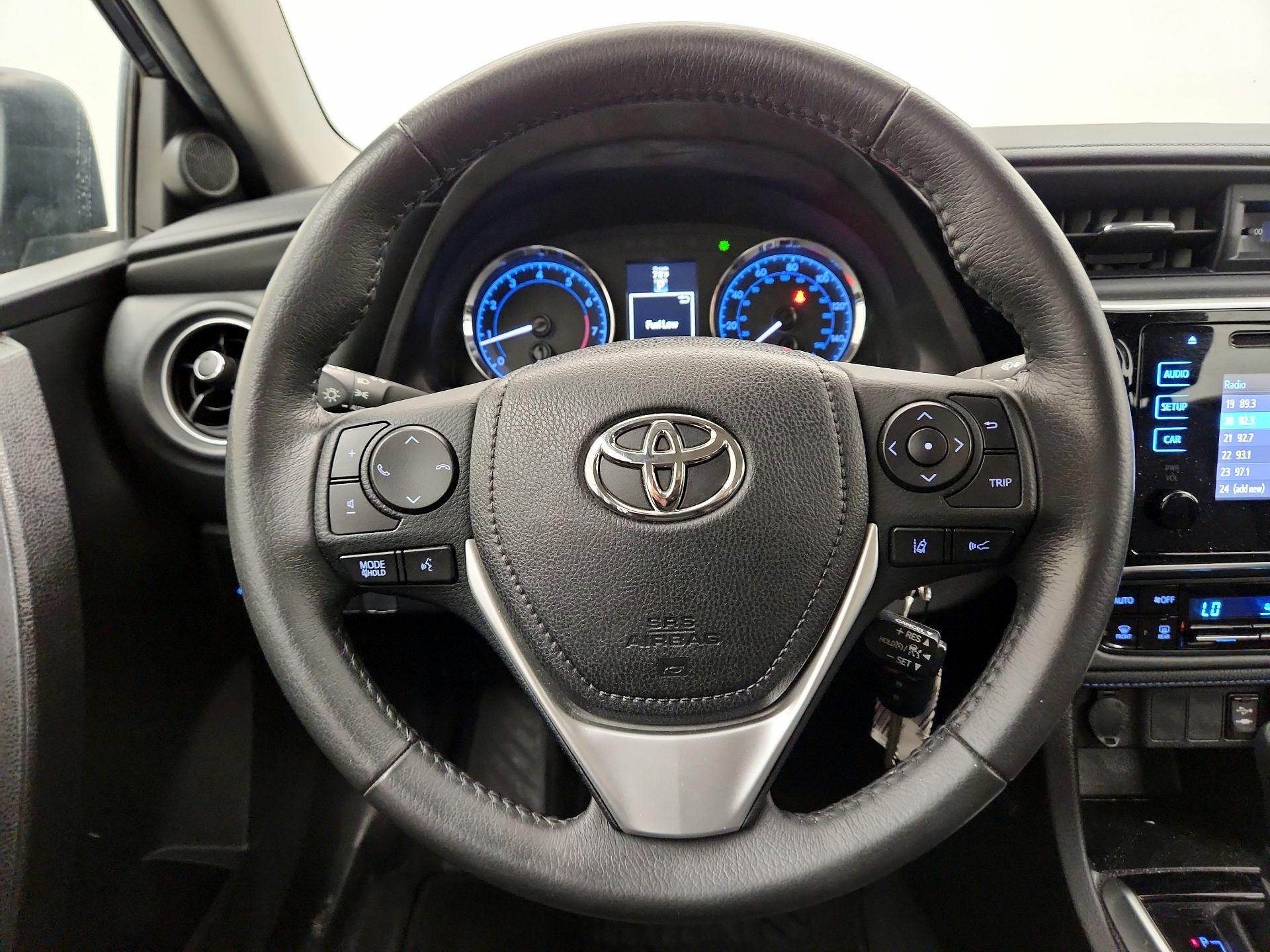 Thumbnail: 2017 Toyota Corolla - 10
