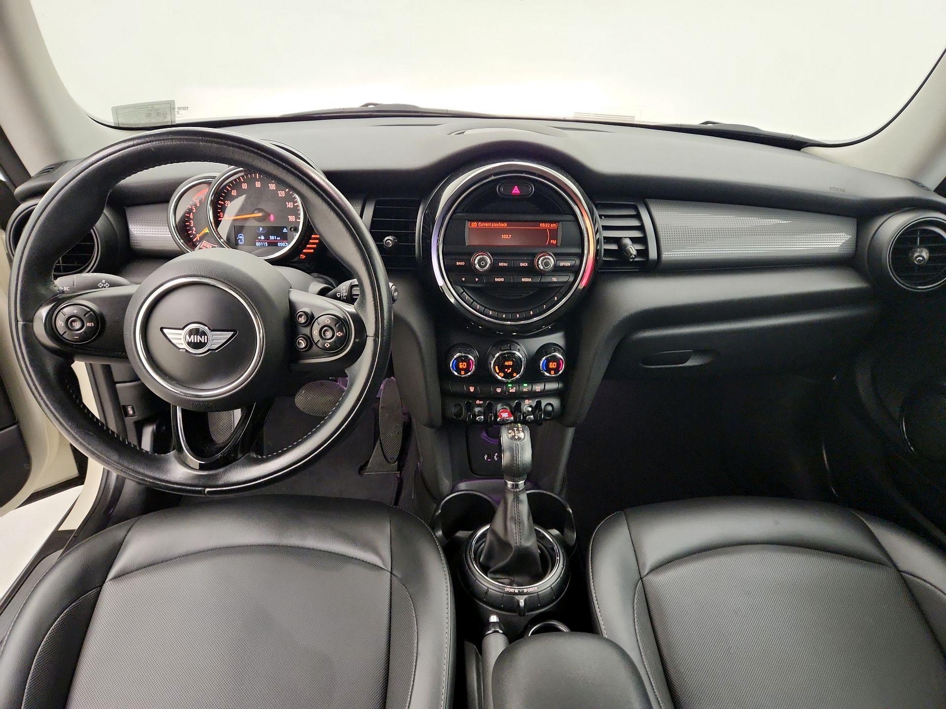 Thumbnail: 2015 MINI Cooper Hardtop - 9