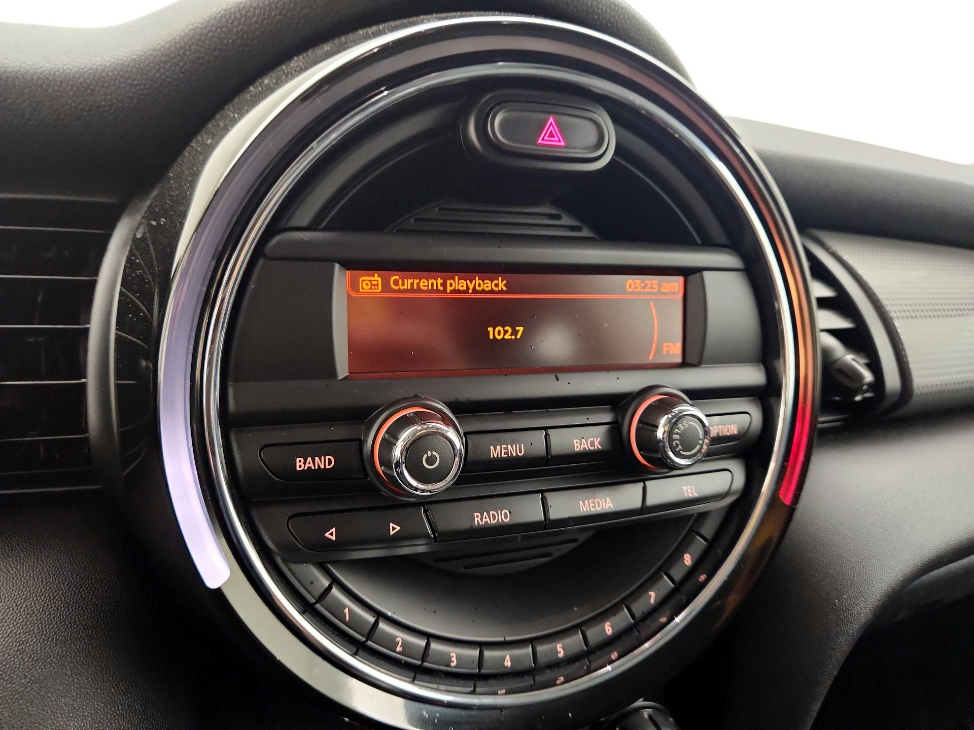 Thumbnail: 2015 MINI Cooper Hardtop - 14