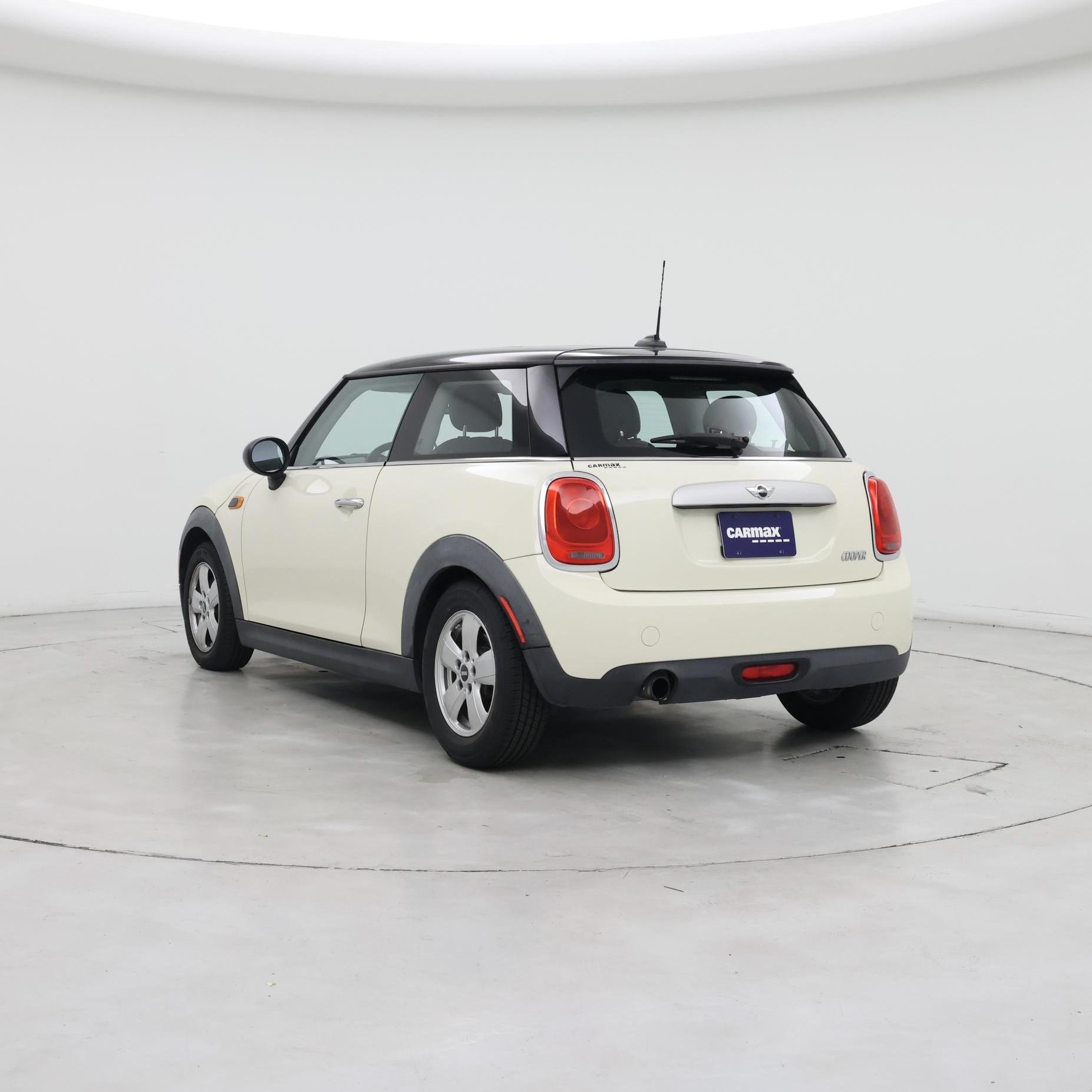 Thumbnail: 2015 MINI Cooper Hardtop - 2