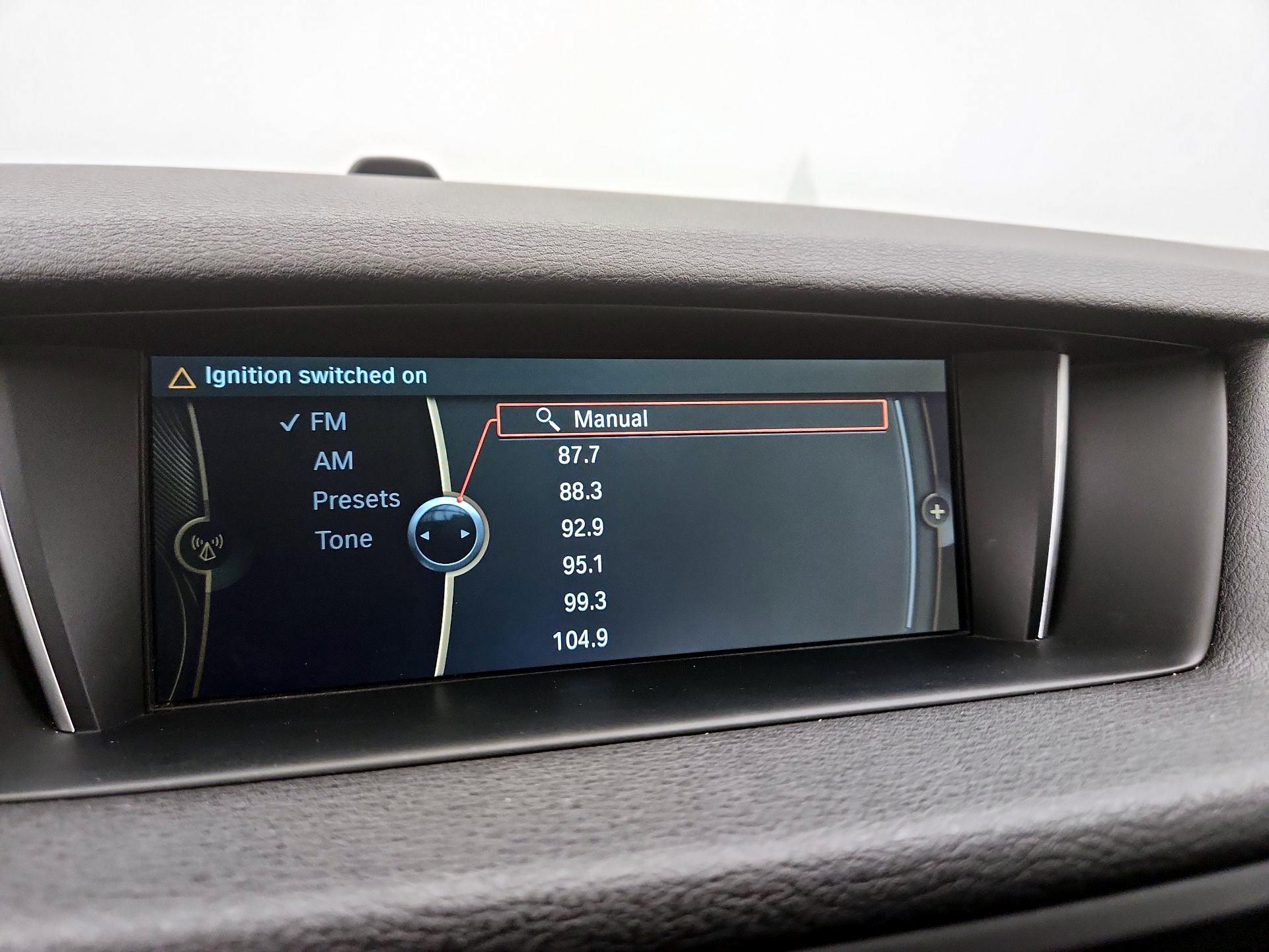 Thumbnail: 2015 BMW X1 - 15
