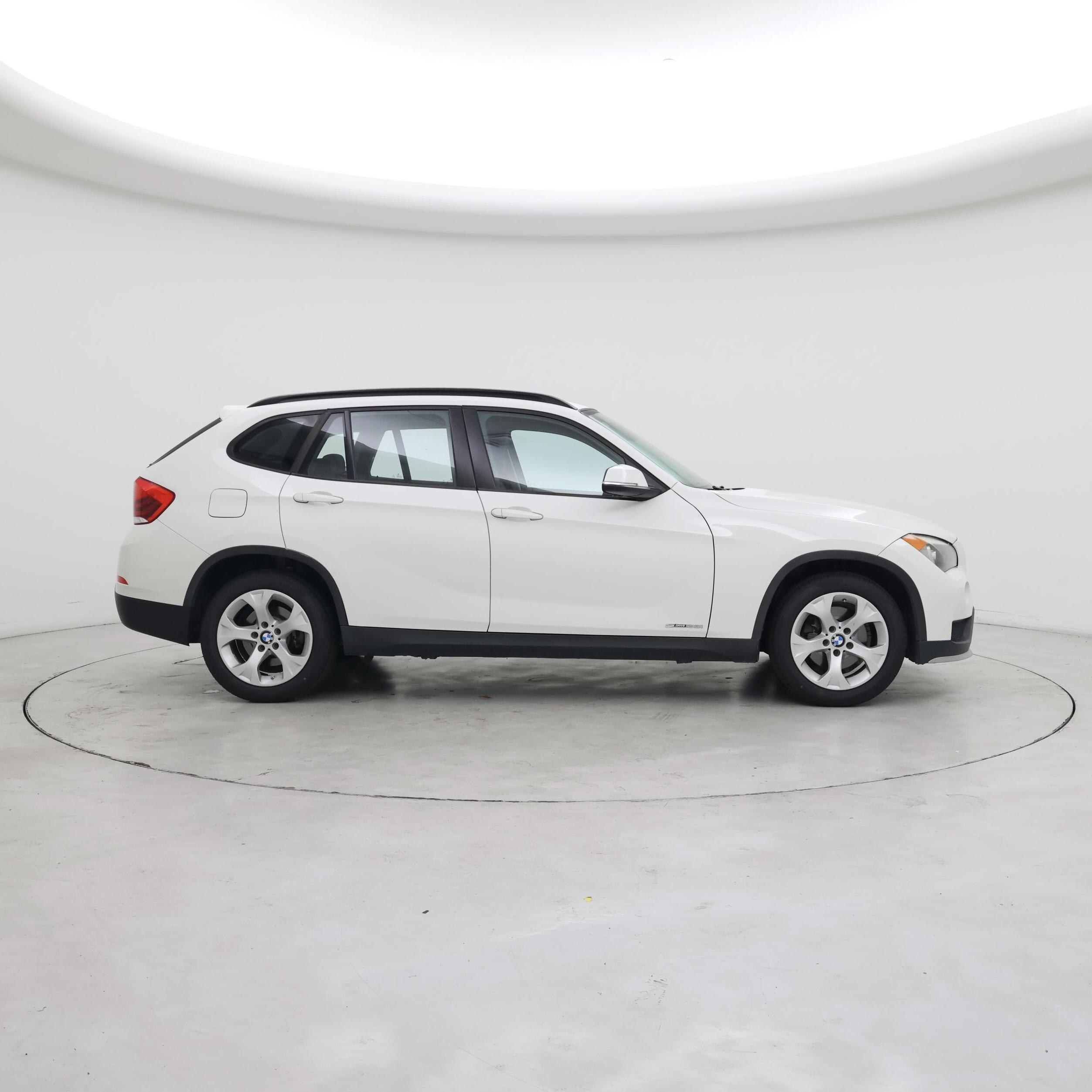 Thumbnail: 2015 BMW X1 - 7