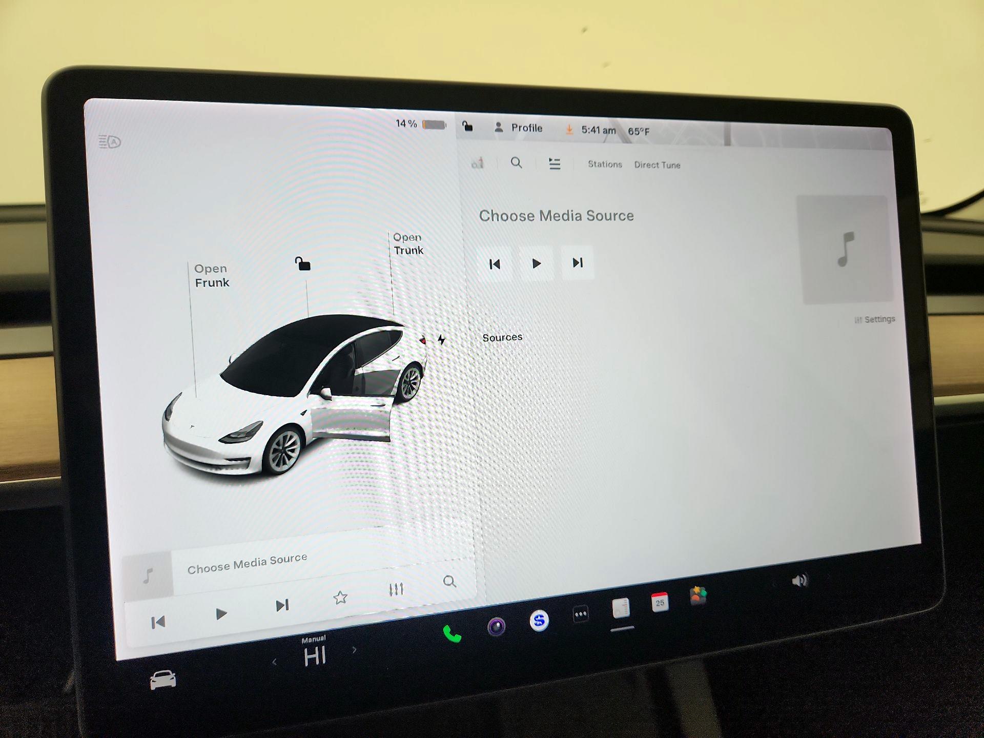 Thumbnail: 2021 Tesla Model 3 - 15