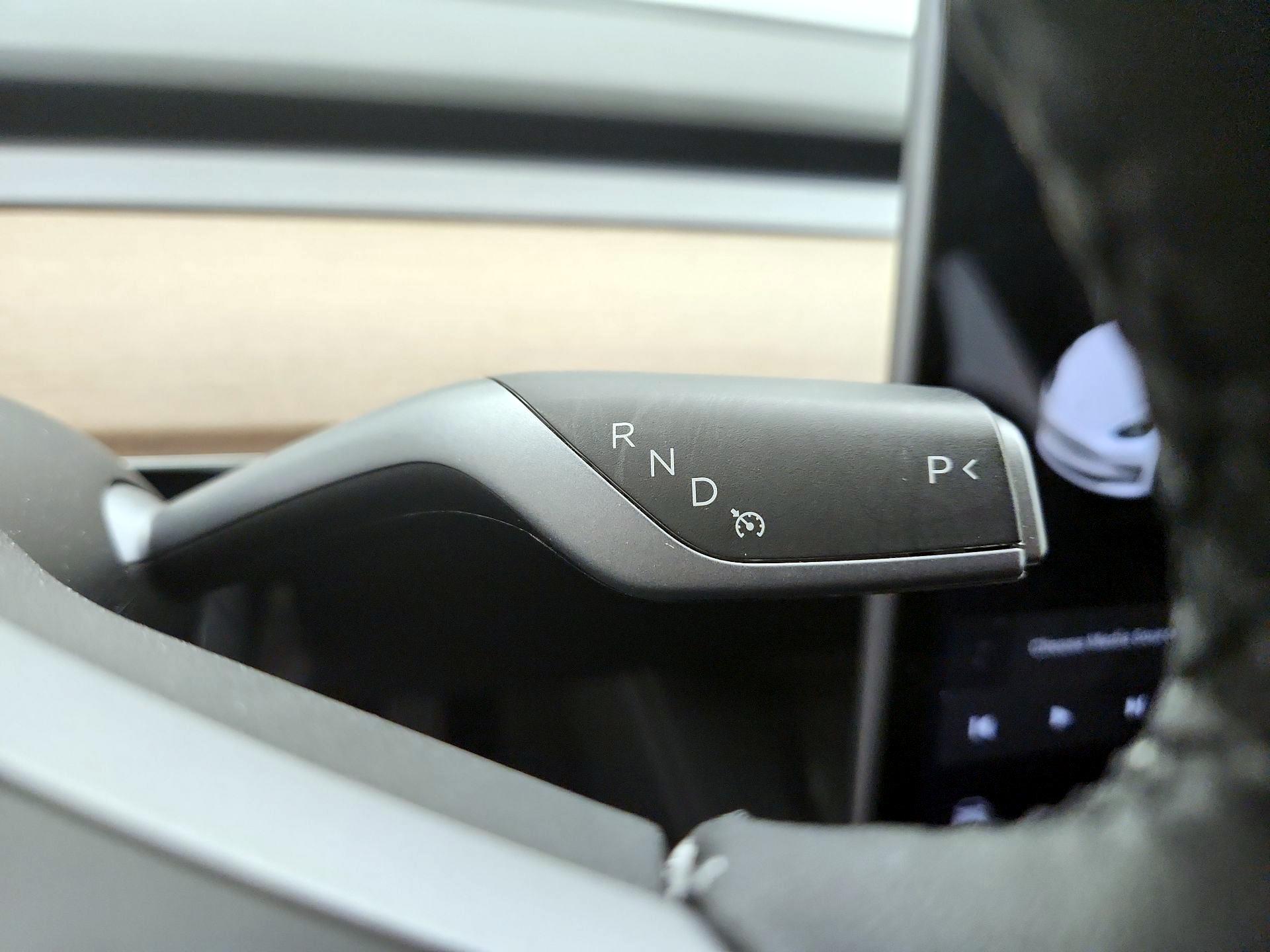 Thumbnail: 2021 Tesla Model 3 - 17