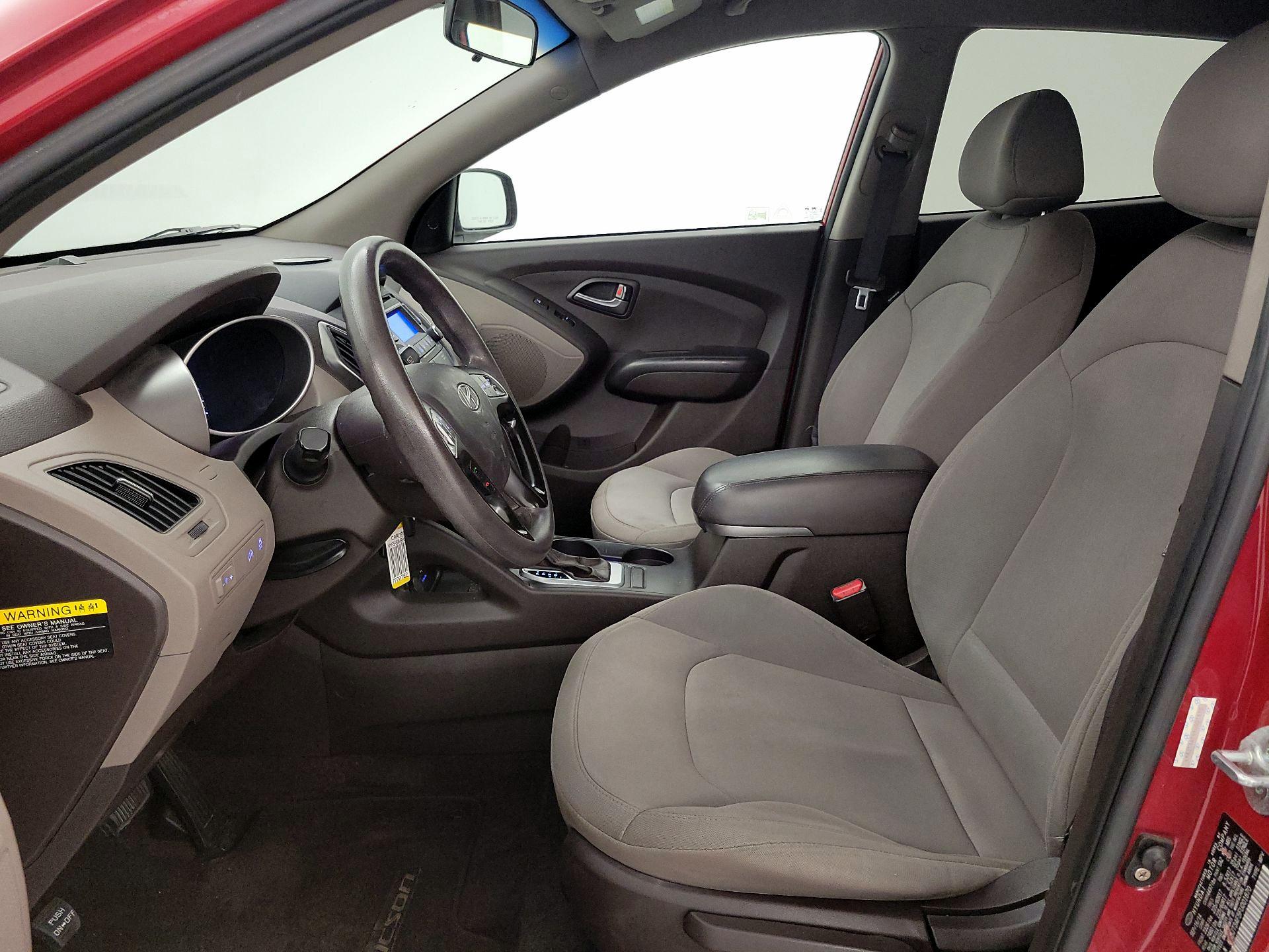 Thumbnail: 2015 Hyundai Tucson - 11
