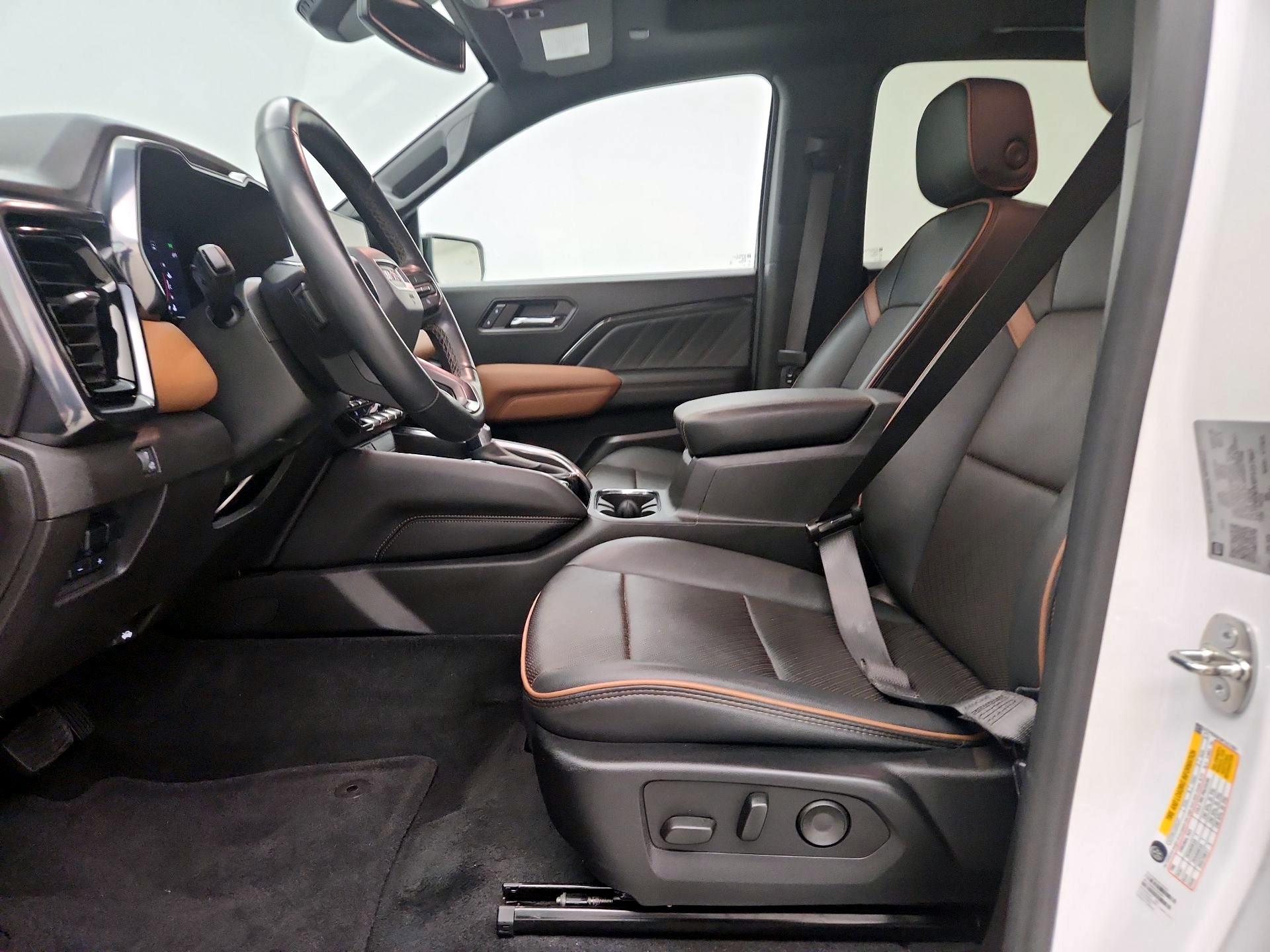 Thumbnail: 2023 GMC Canyon - 11