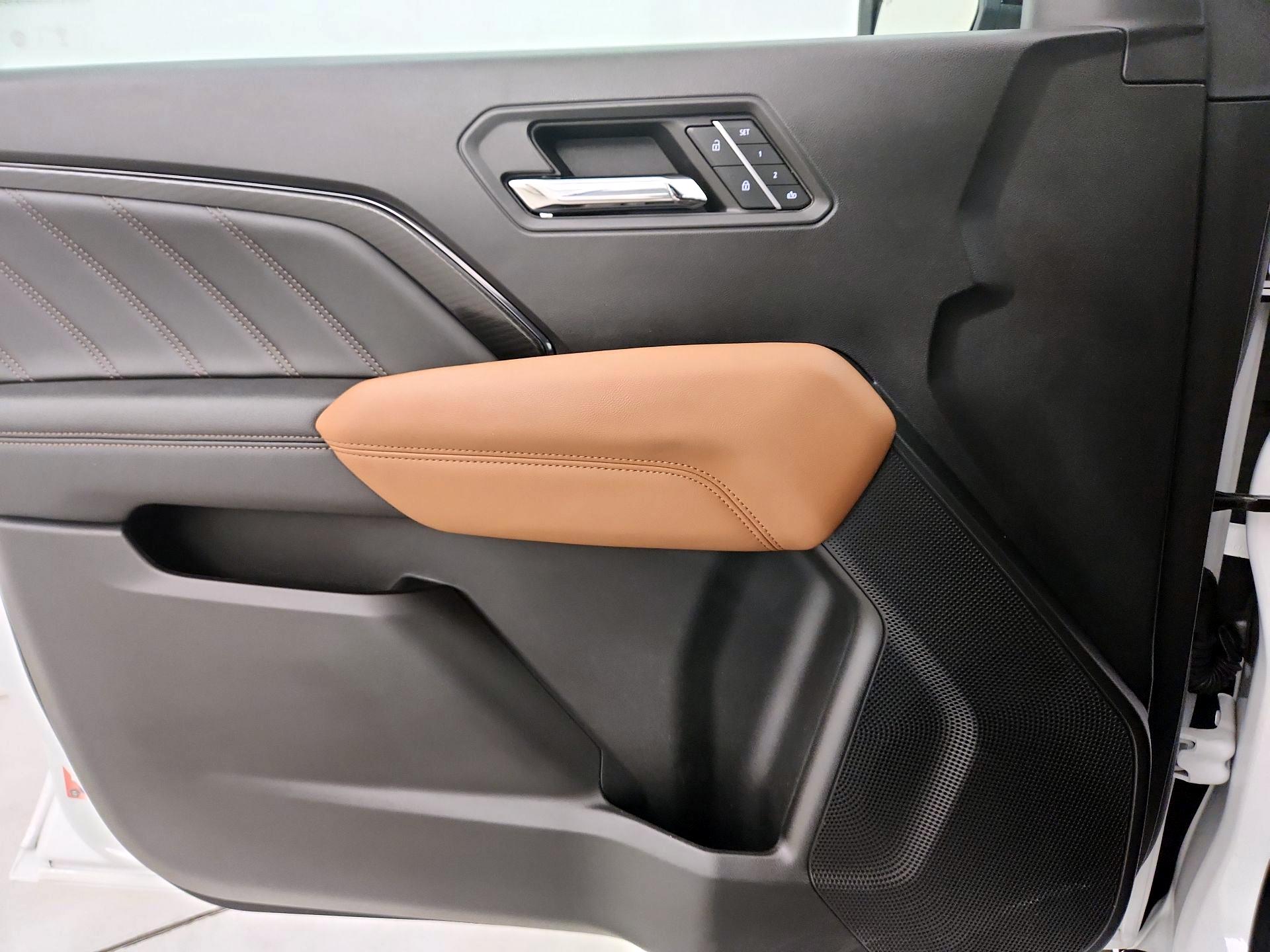 Thumbnail: 2023 GMC Canyon - 12