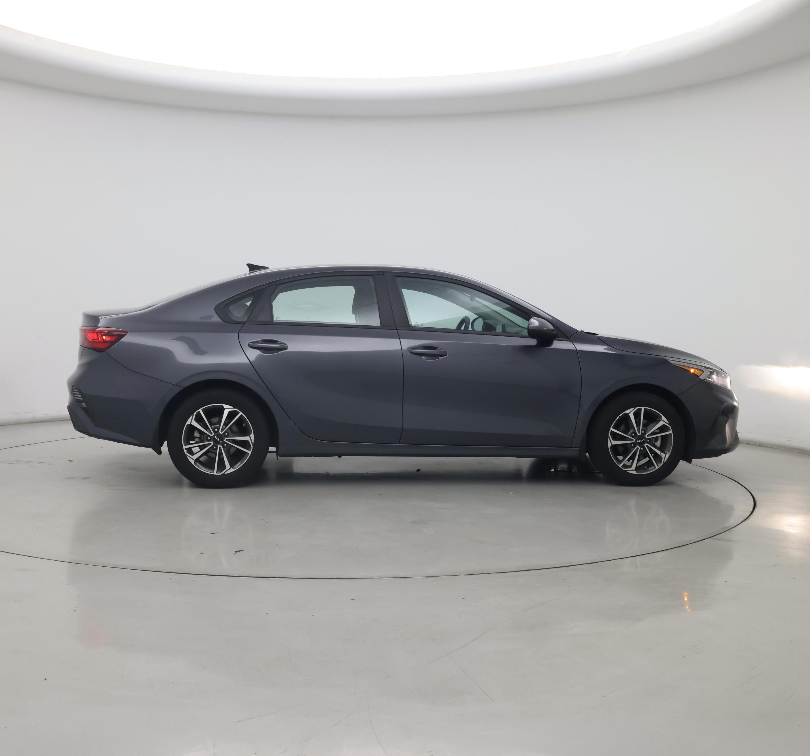 Thumbnail: 2023 Kia Forte - 7