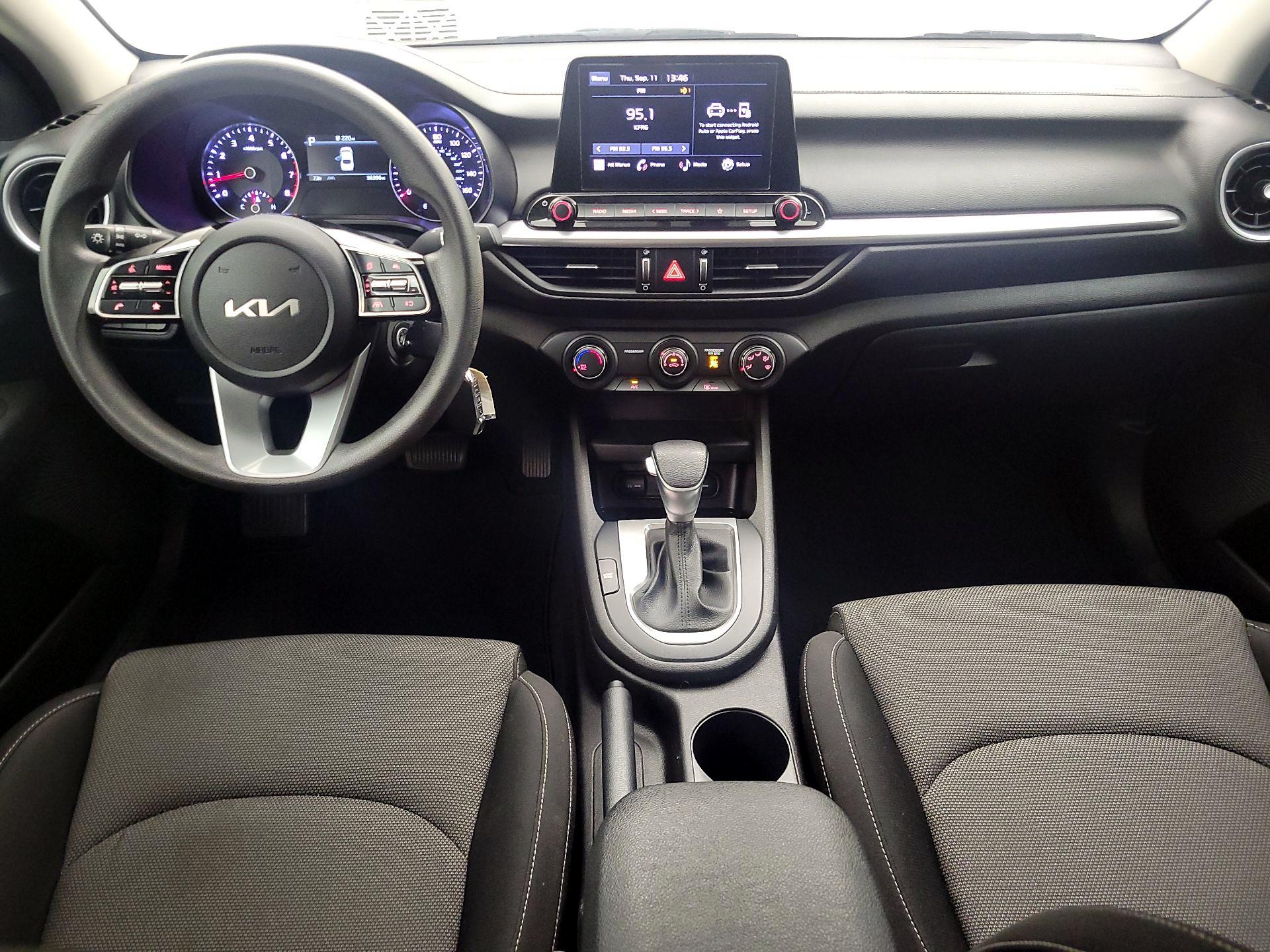 Thumbnail: 2023 Kia Forte - 9