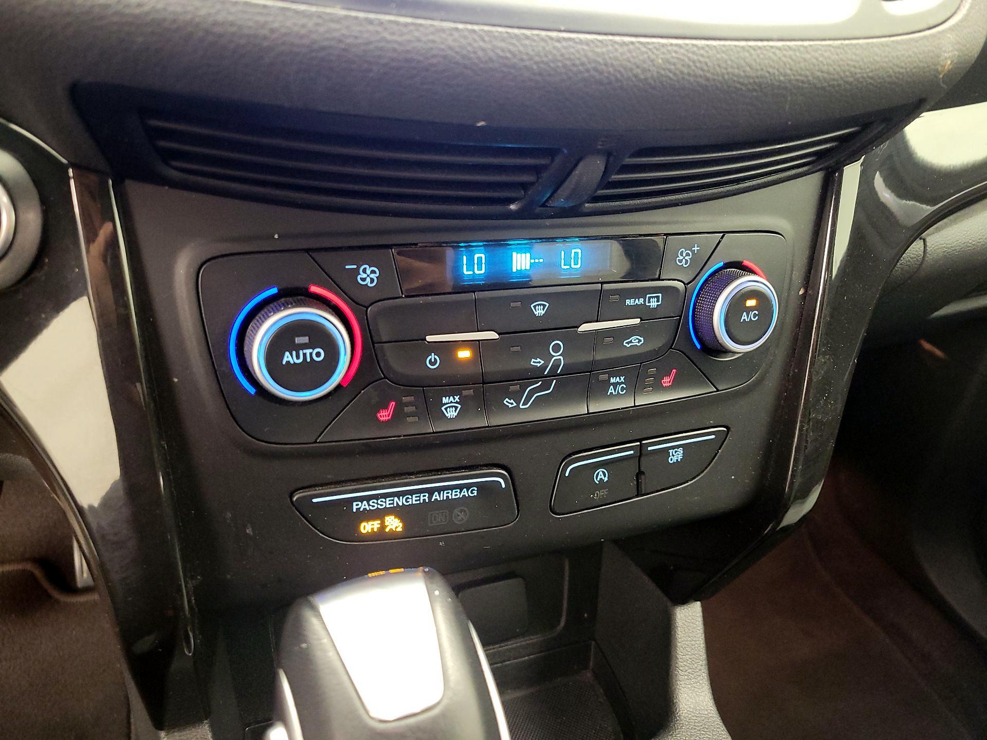 Thumbnail: 2019 Ford Escape - 16