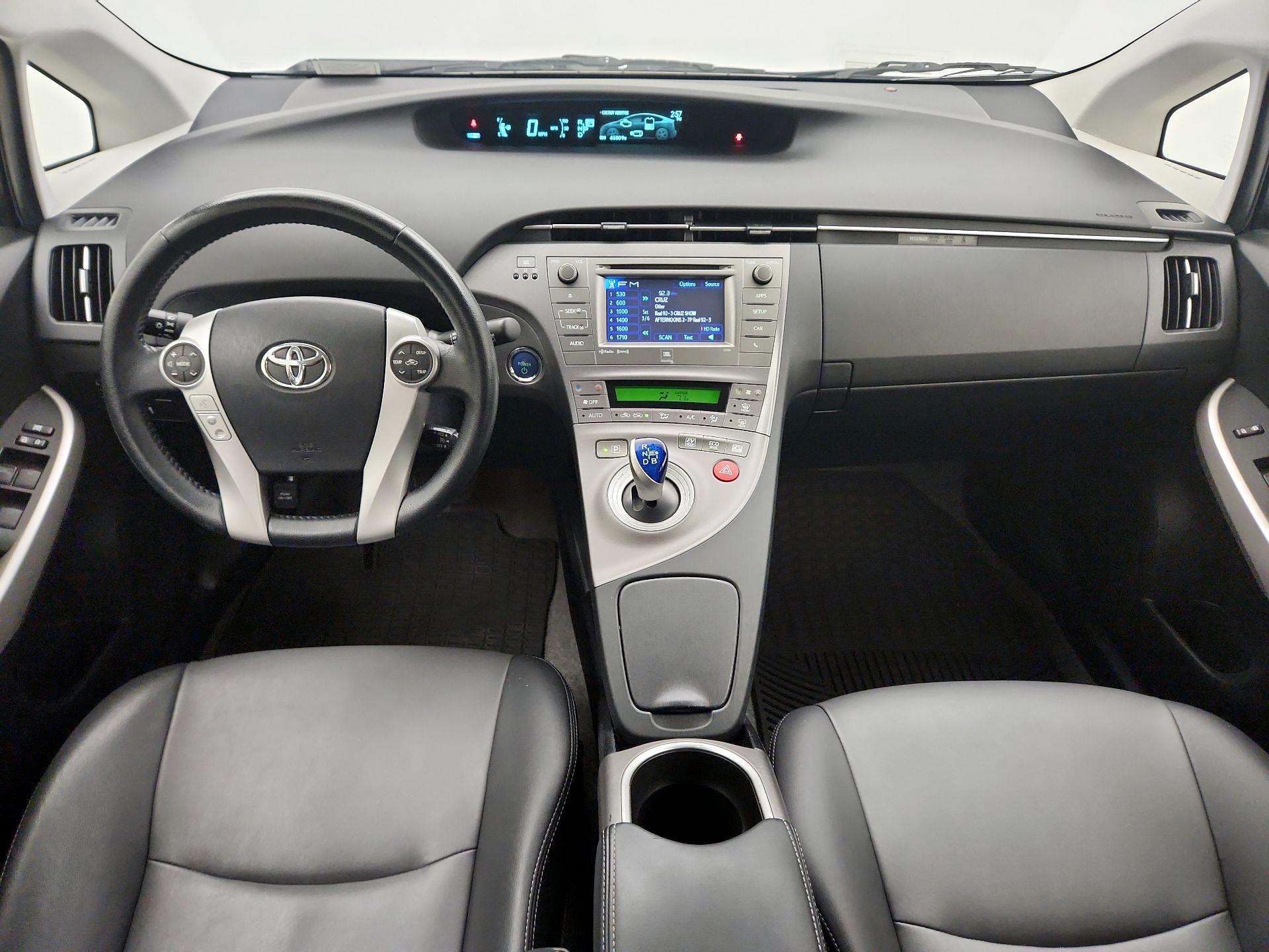 Thumbnail: 2015 Toyota Prius - 9