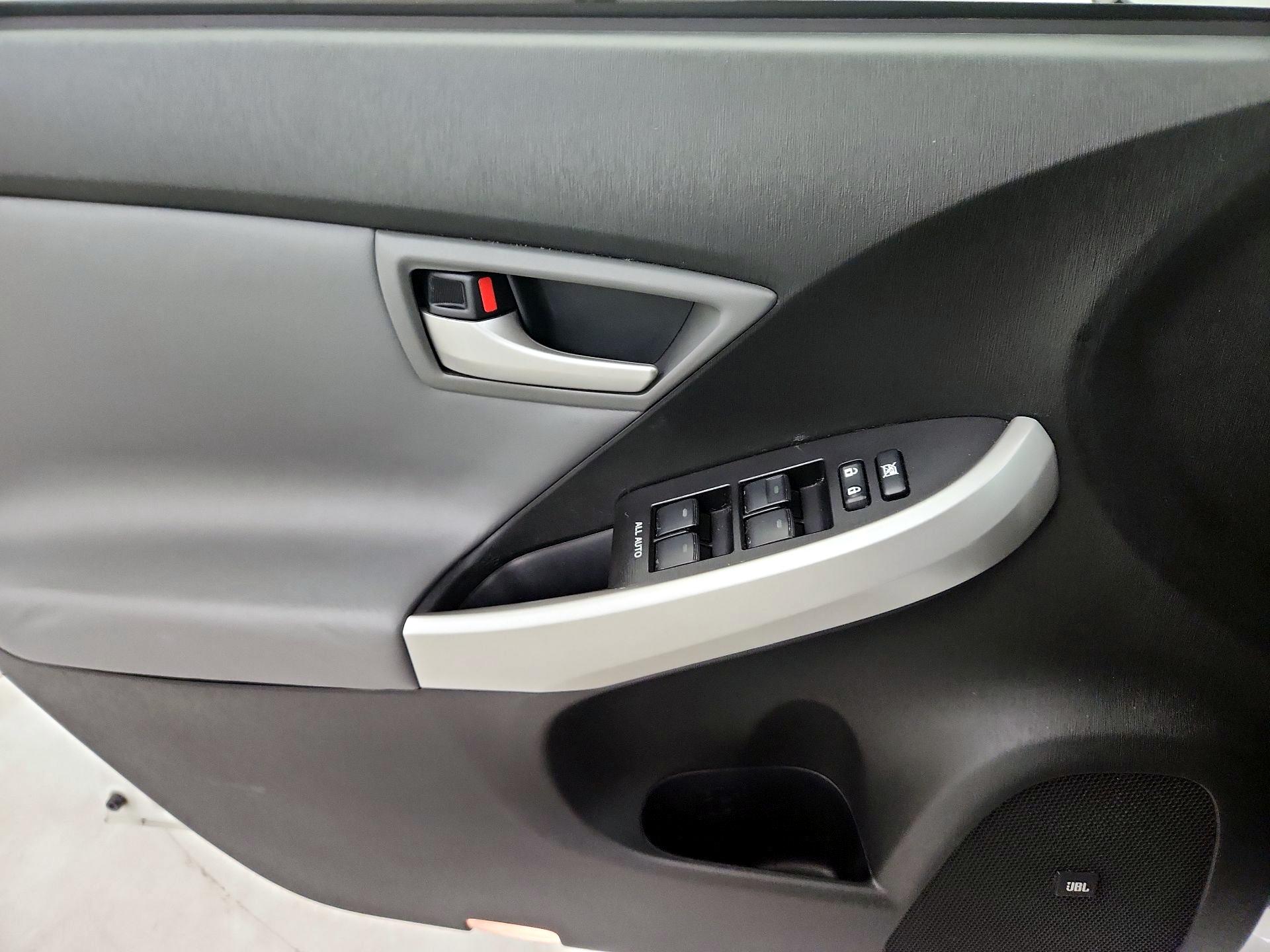 Thumbnail: 2015 Toyota Prius - 12