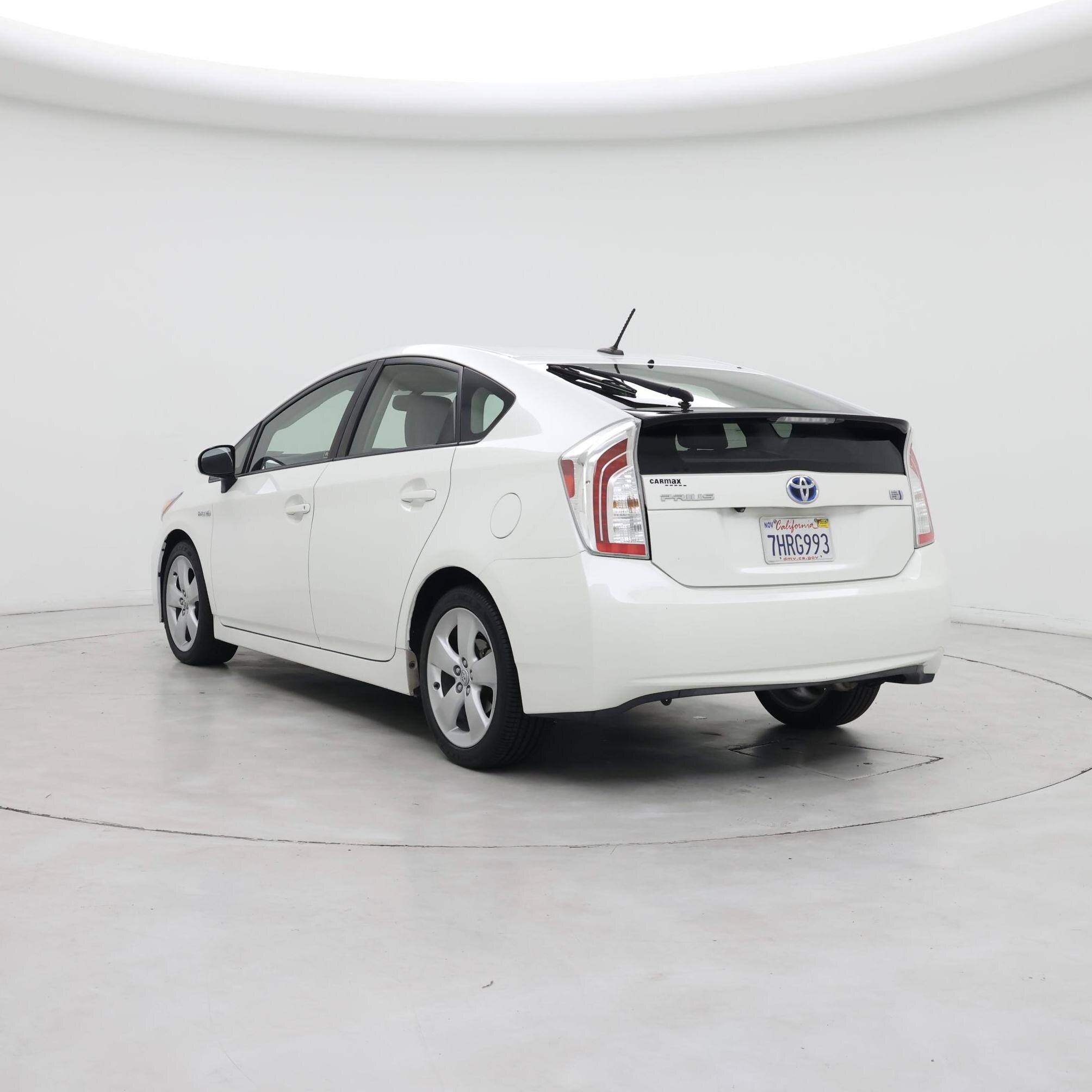 Thumbnail: 2015 Toyota Prius - 2