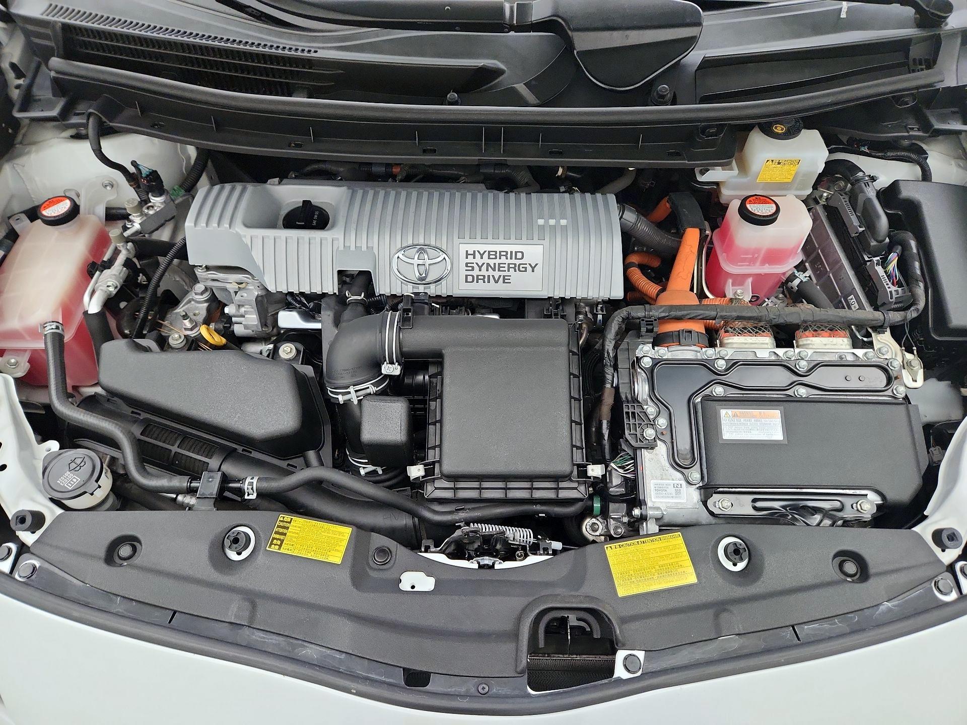 Thumbnail: 2015 Toyota Prius - 20