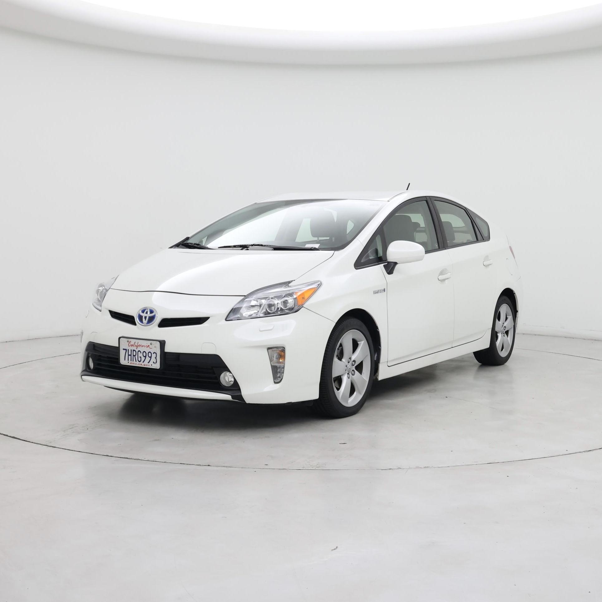 Thumbnail: 2015 Toyota Prius - 4