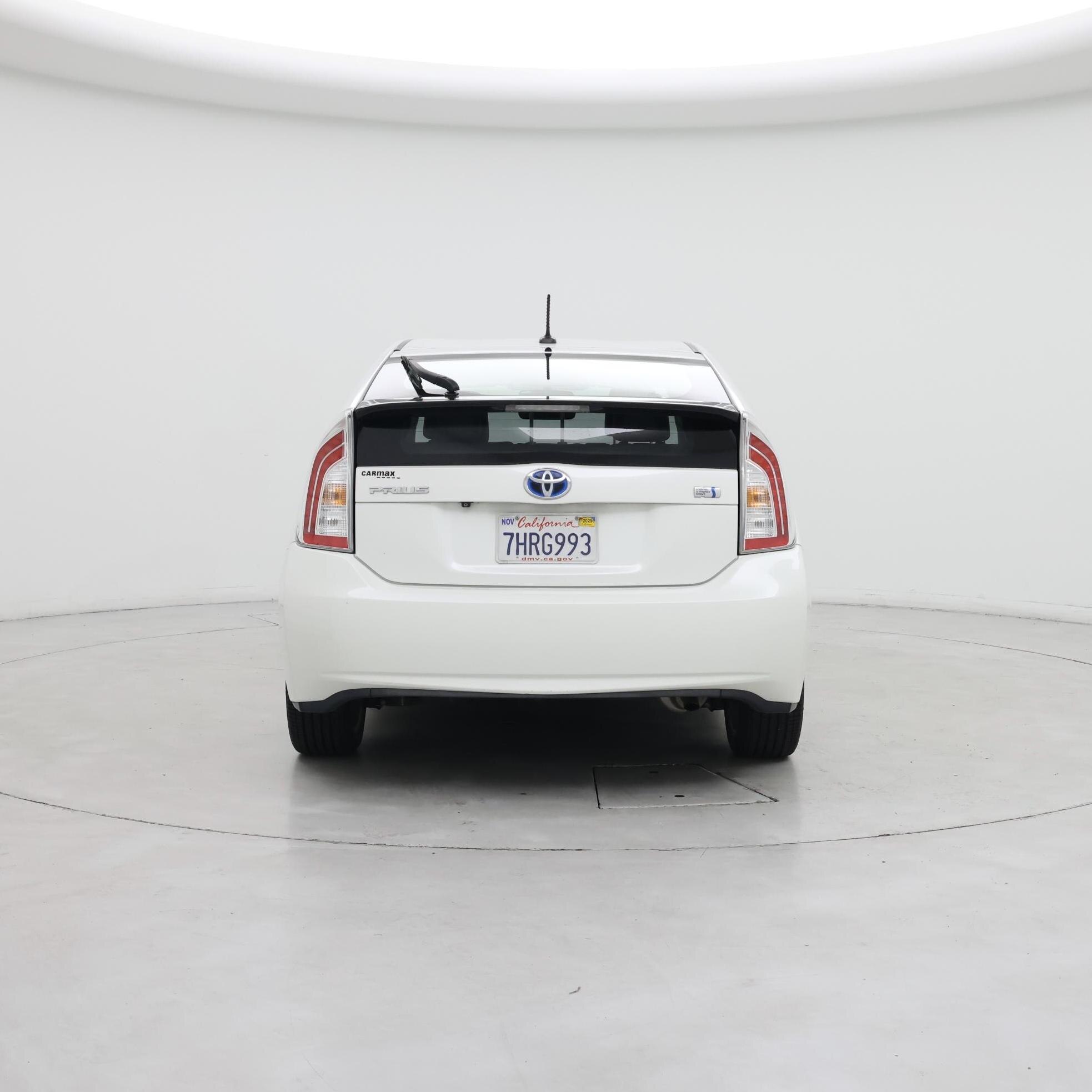 Thumbnail: 2015 Toyota Prius - 6