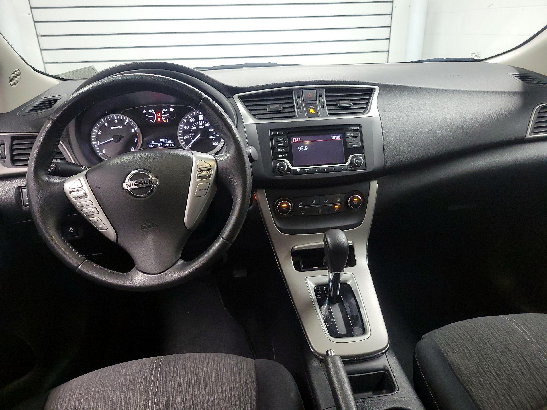 Thumbnail: 2015 Nissan Sentra - 9