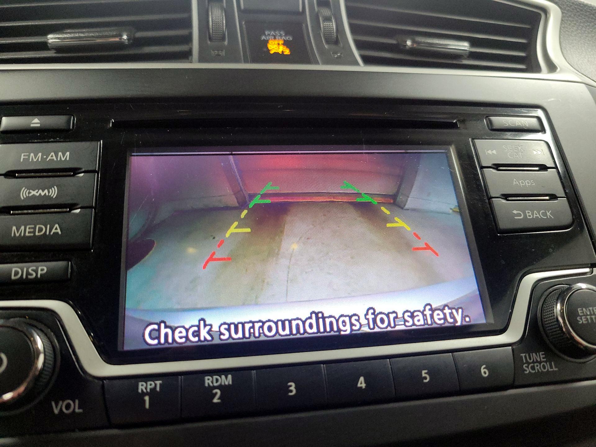 Thumbnail: 2015 Nissan Sentra - 14