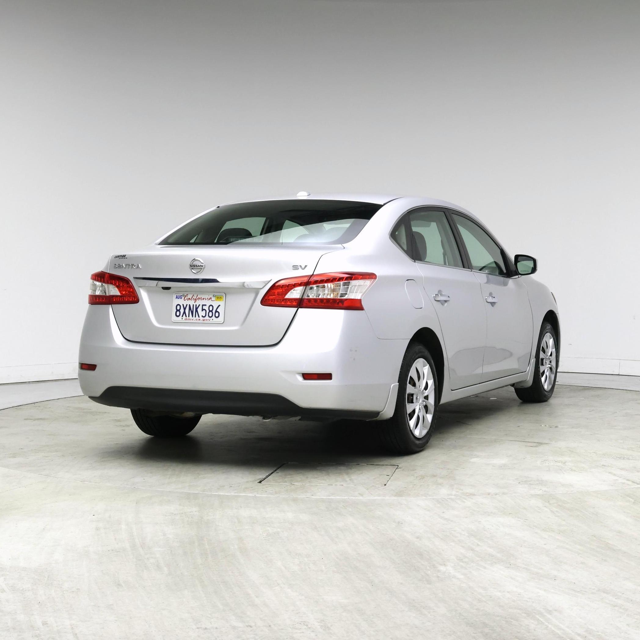 Thumbnail: 2015 Nissan Sentra - 8