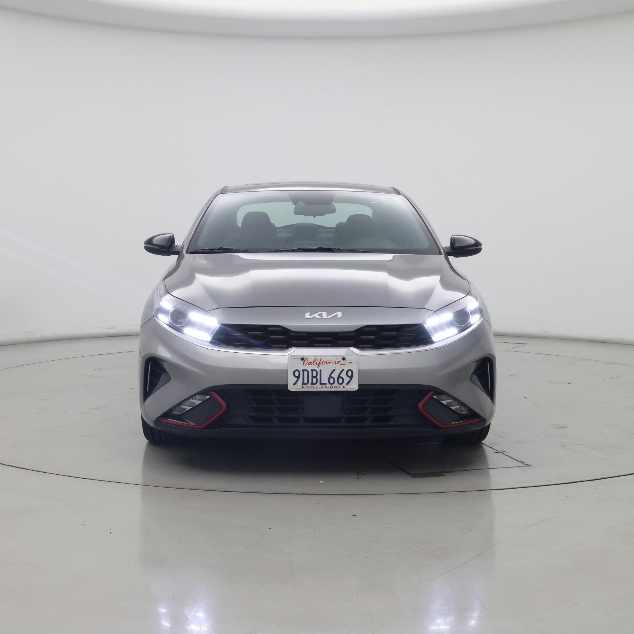 Thumbnail: 2023 Kia Forte - 5