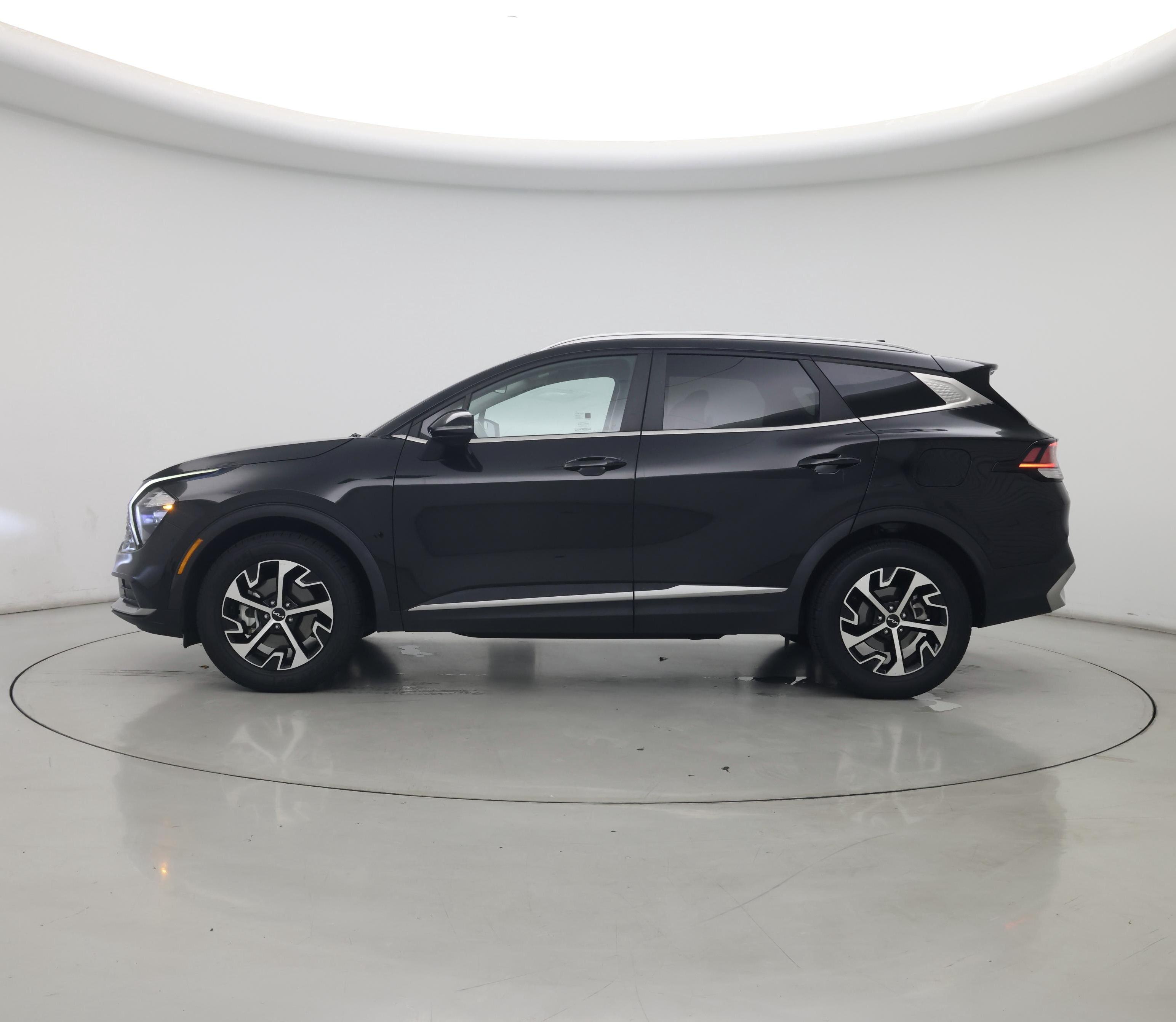 Thumbnail: 2023 Kia Sportage - 3