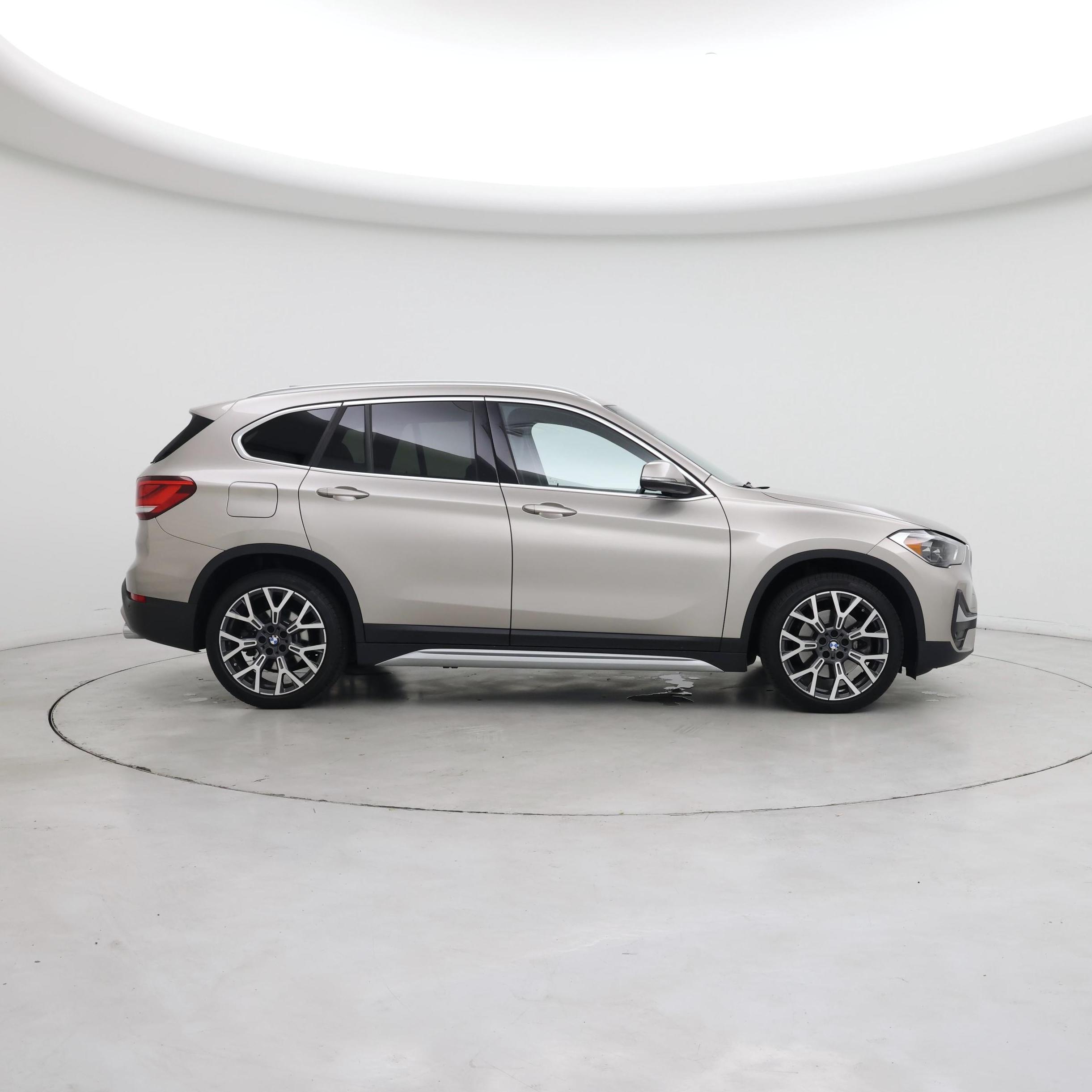 Thumbnail: 2021 BMW X1 - 7