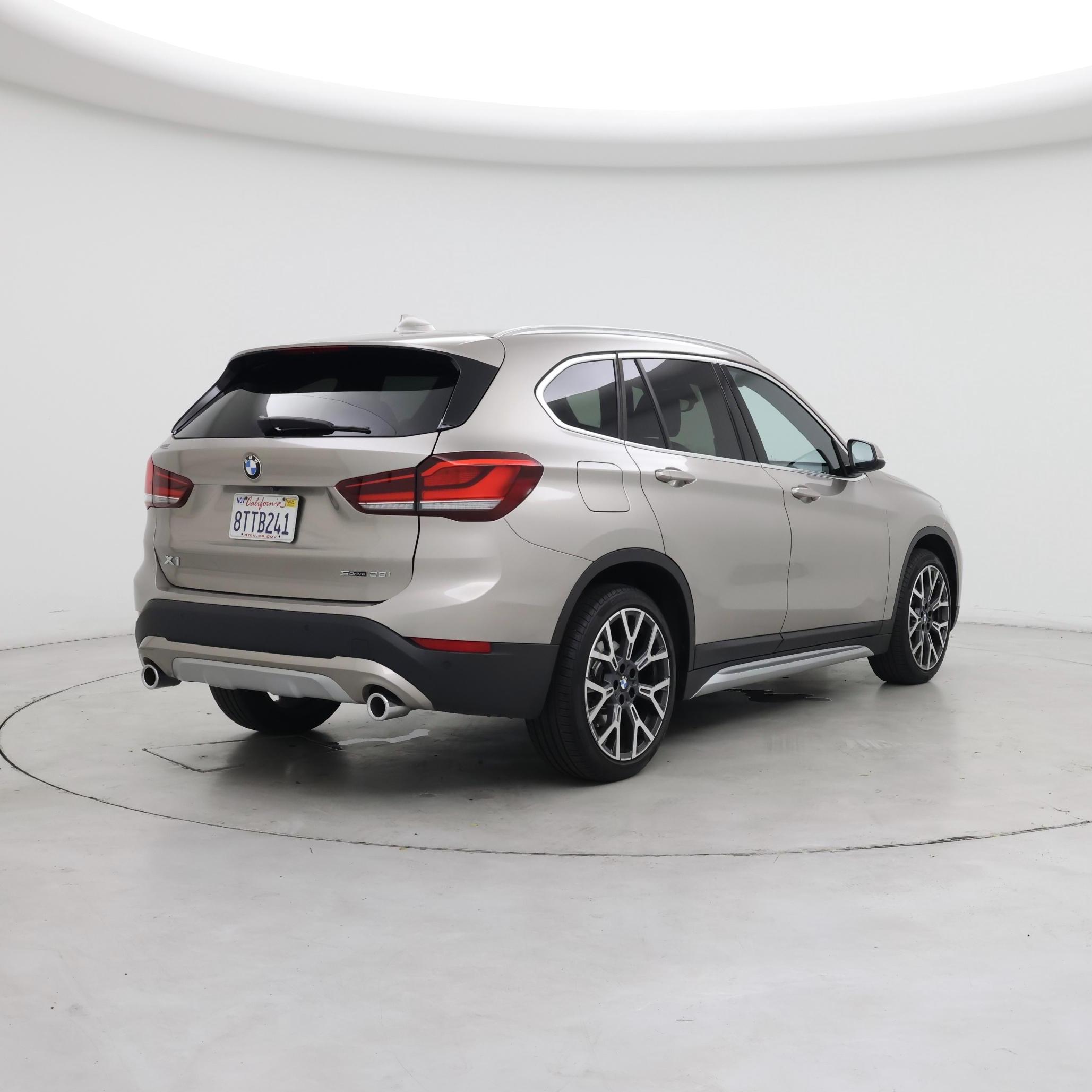 Thumbnail: 2021 BMW X1 - 8