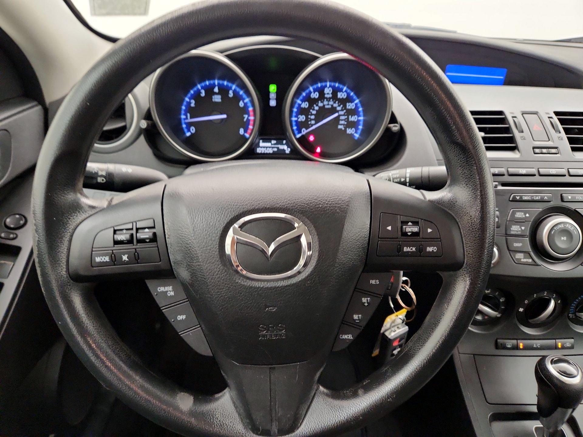 Thumbnail: 2013 Mazda Mazda3 - 10