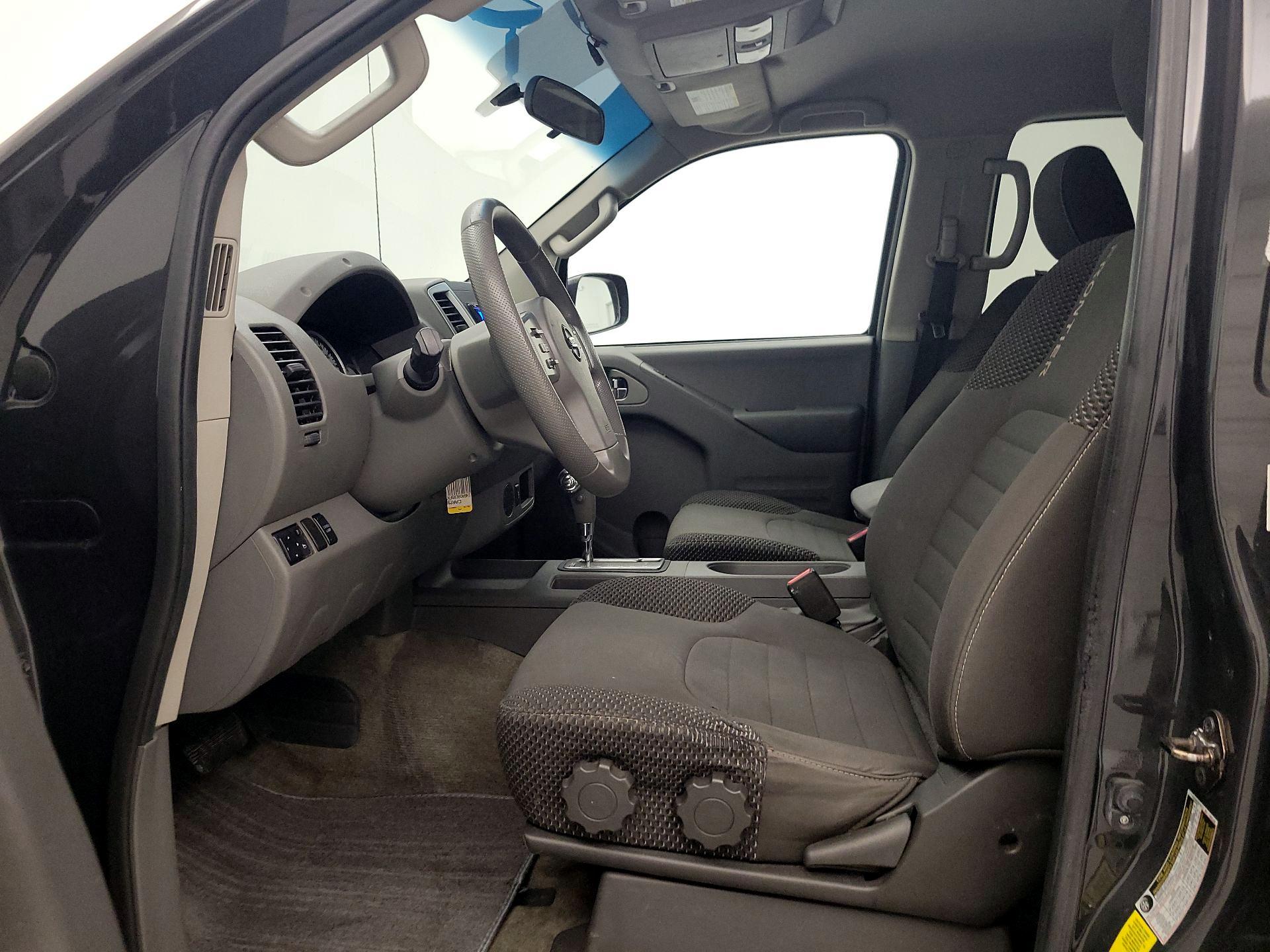 Thumbnail: 2015 Nissan Frontier - 11