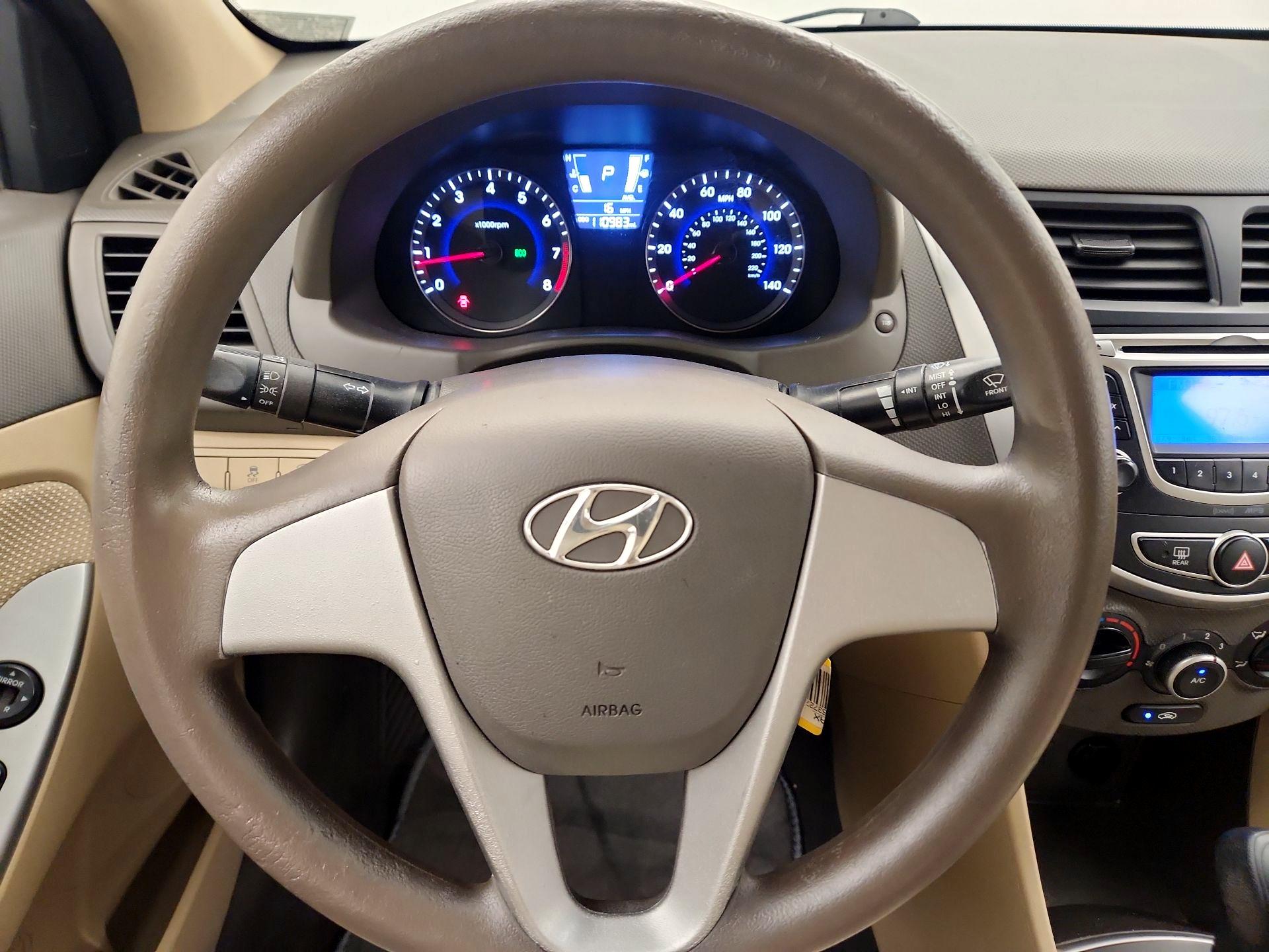 Thumbnail: 2013 Hyundai Accent - 10