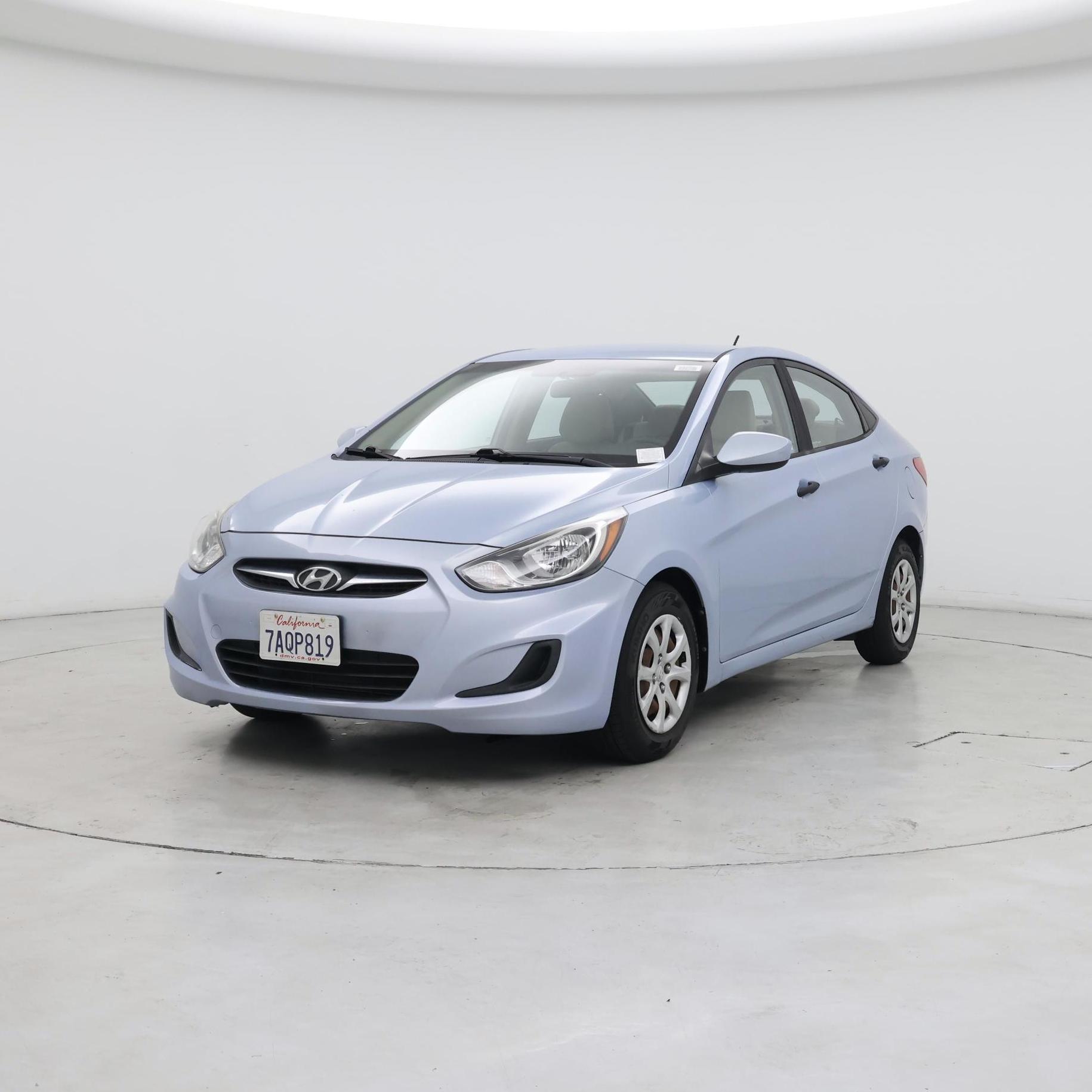 Thumbnail: 2013 Hyundai Accent - 4