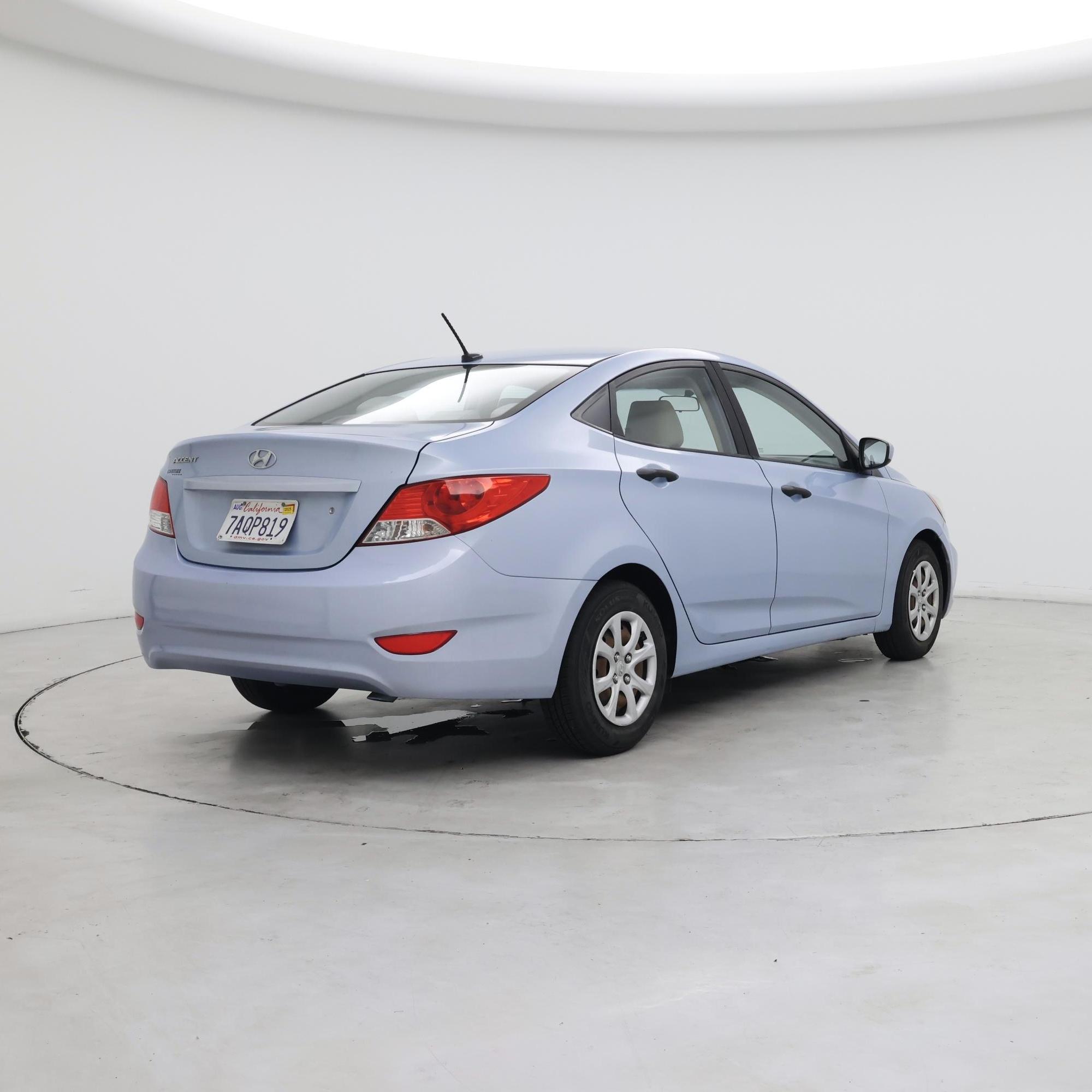 Thumbnail: 2013 Hyundai Accent - 8