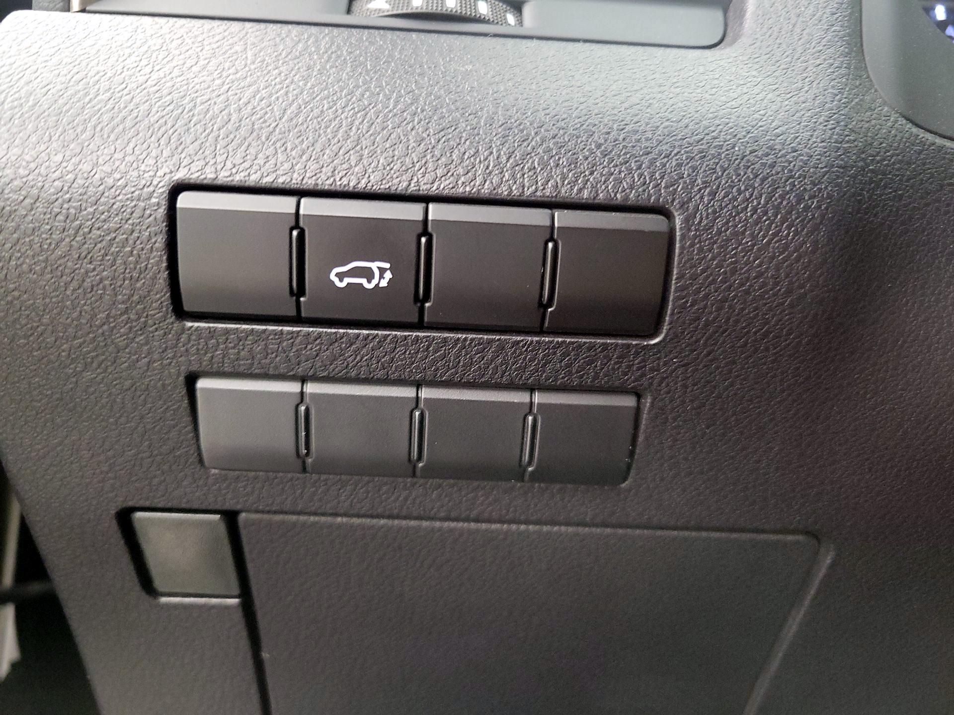 Thumbnail: 2016 Lexus RX - 13