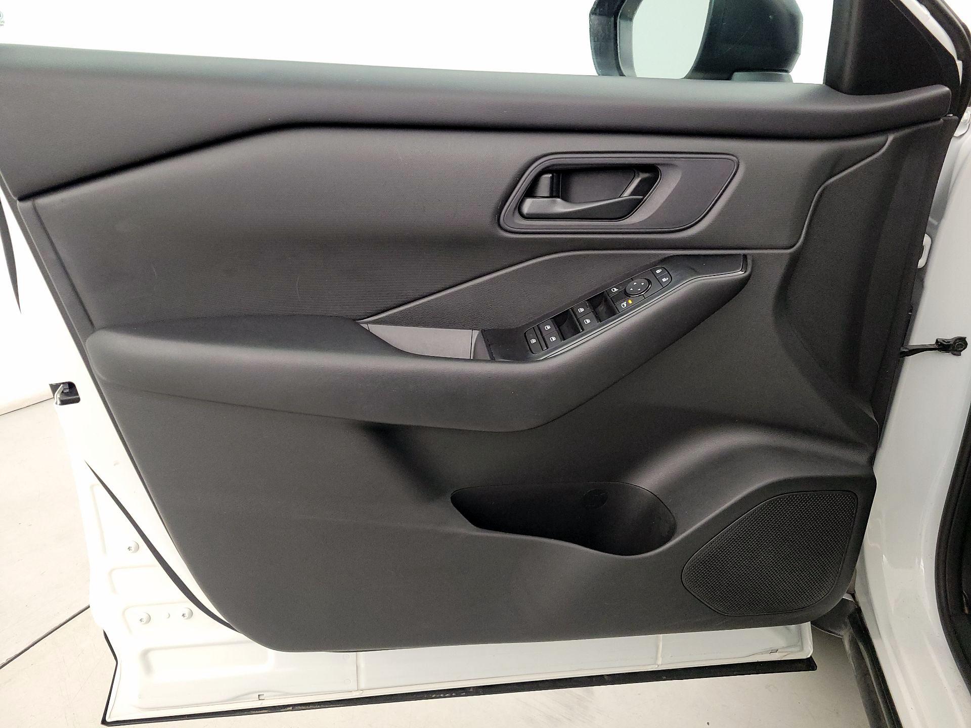 Thumbnail: 2024 Nissan Rogue - 12