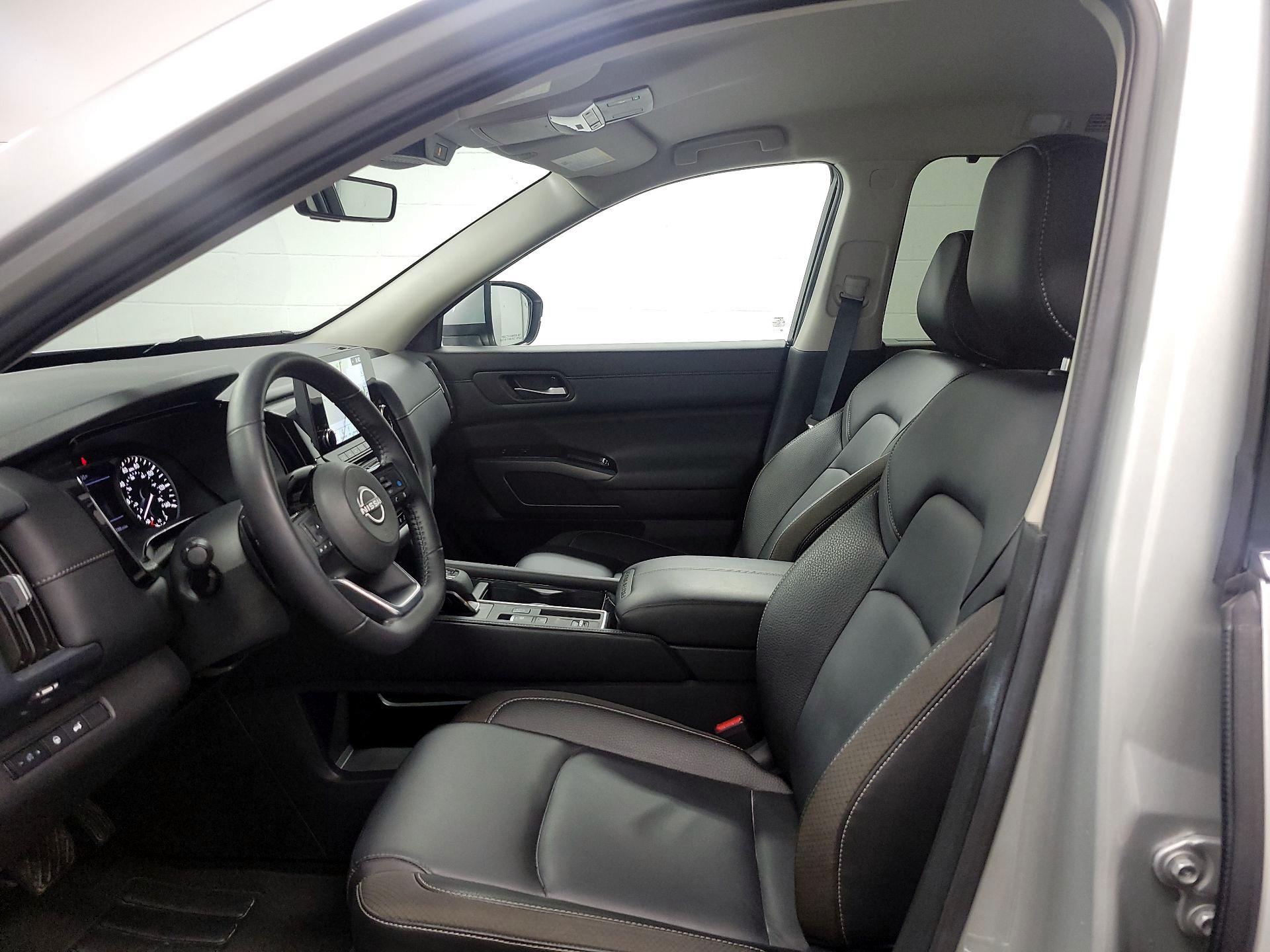 Thumbnail: 2025 Nissan Pathfinder - 11