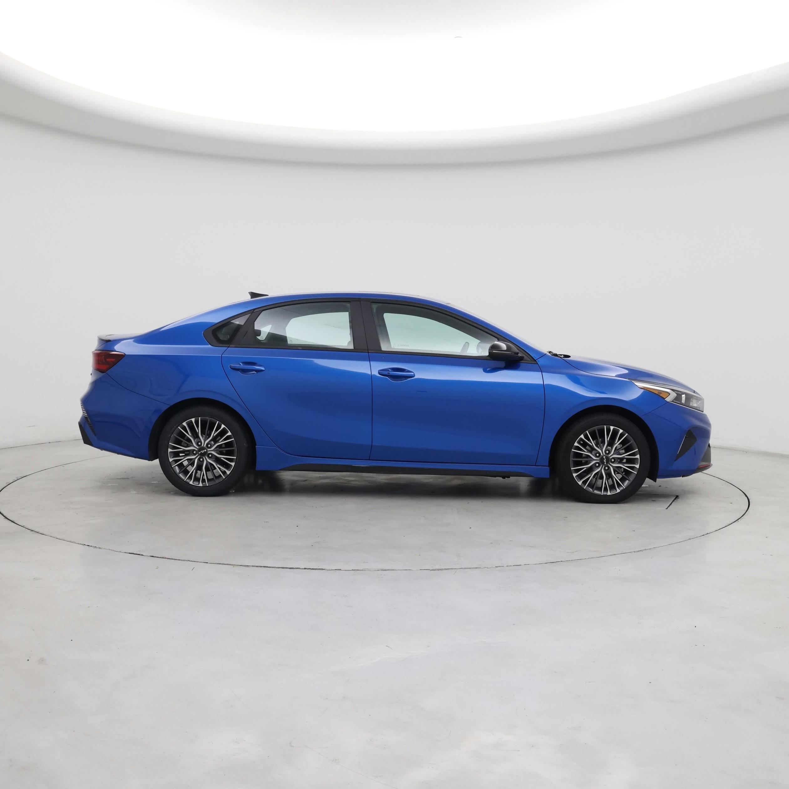 Thumbnail: 2022 Kia Forte - 7