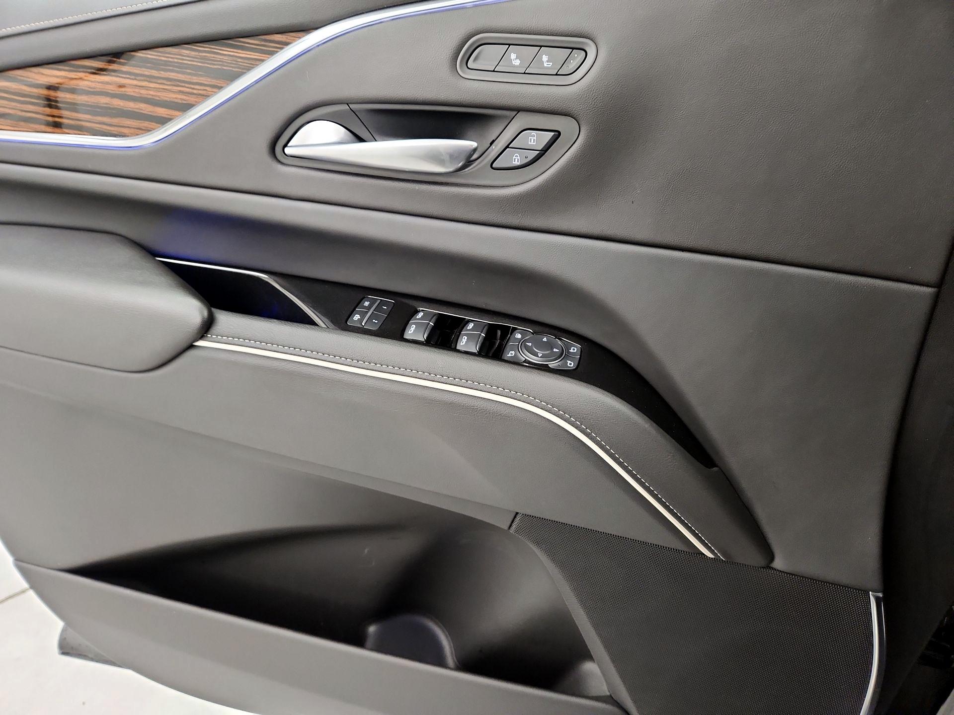 Thumbnail: 2024 Cadillac Escalade - 12