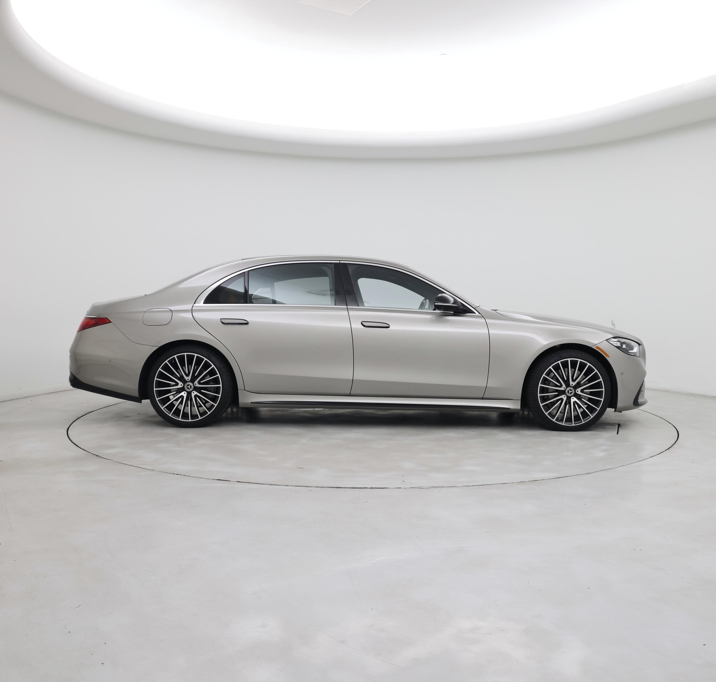Thumbnail: 2021 Mercedes-Benz S-Class - 7
