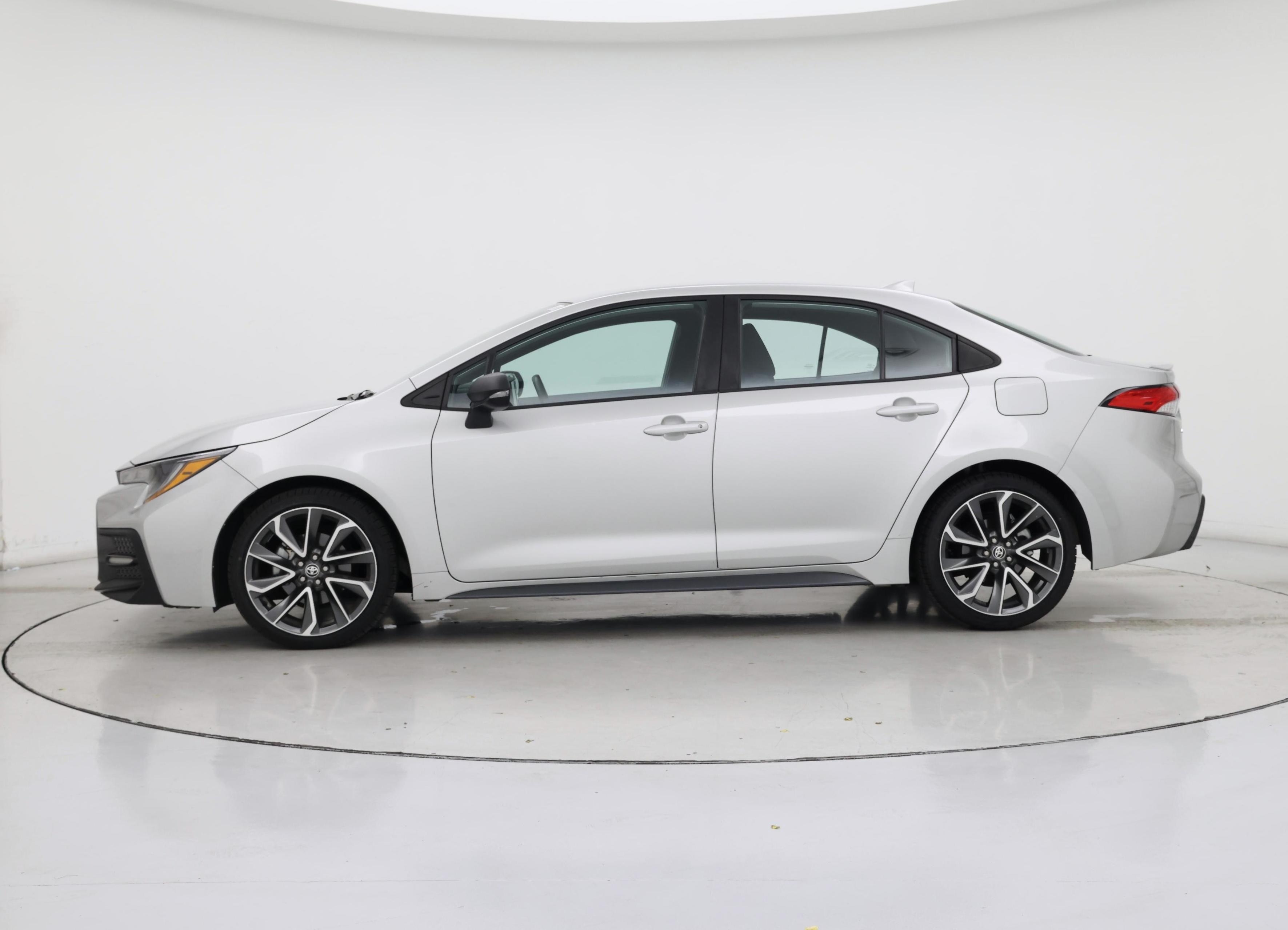 Thumbnail: 2021 Toyota Corolla - 3
