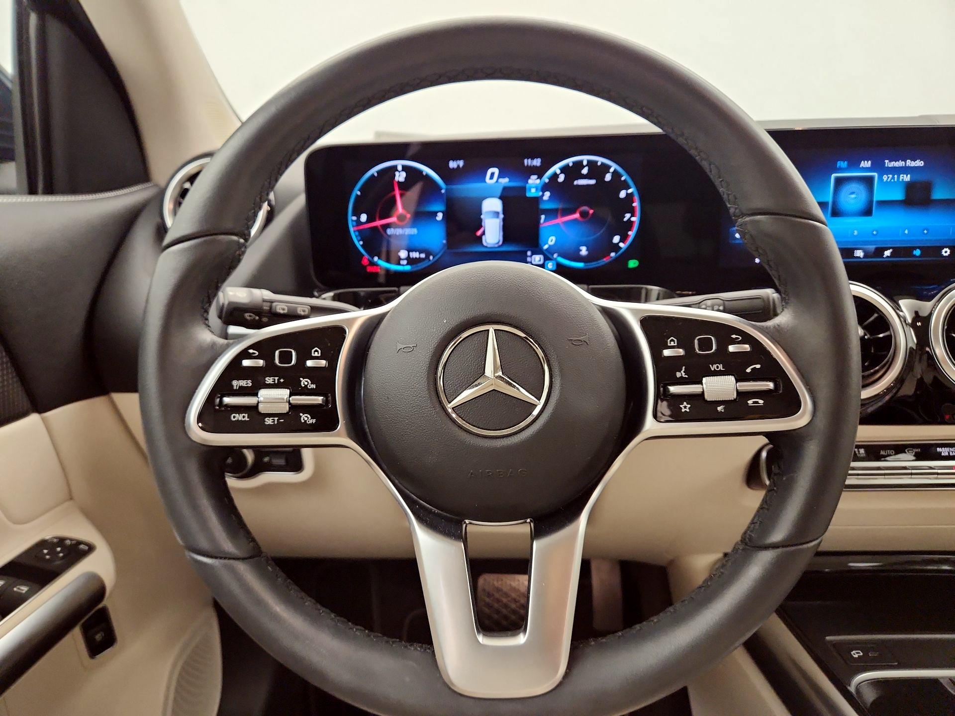 Thumbnail: 2023 Mercedes-Benz GLA - 10