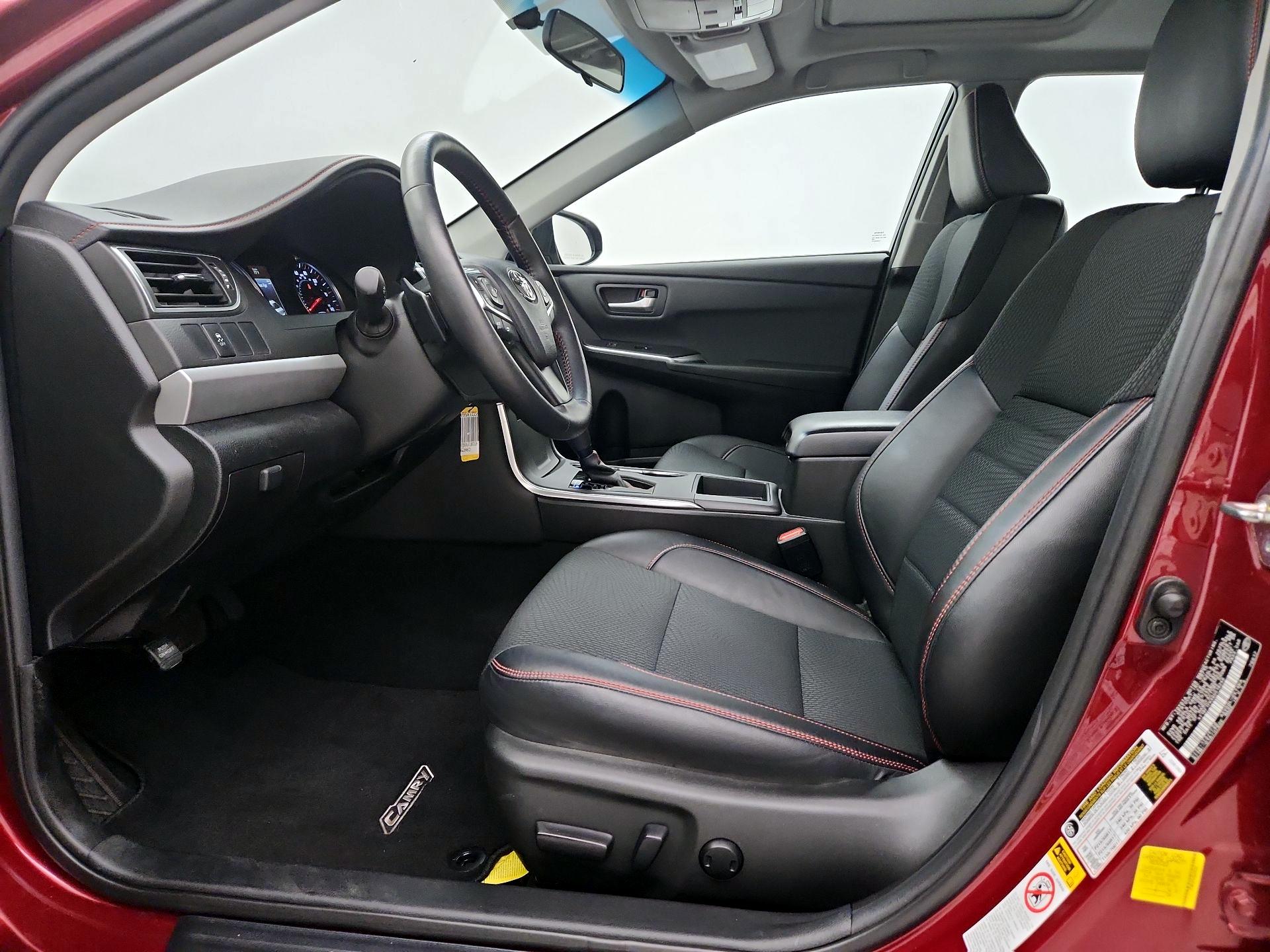 Thumbnail: 2016 Toyota Camry - 11