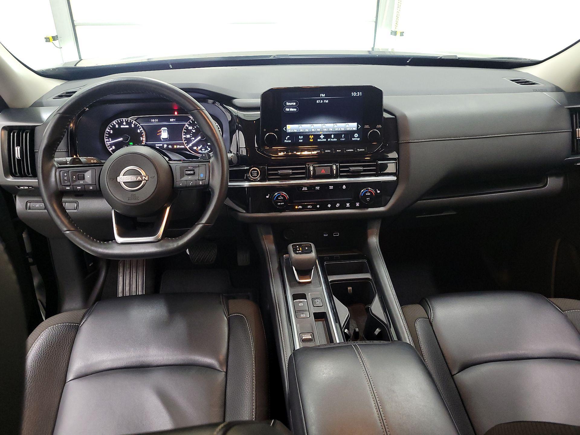 Thumbnail: 2024 Nissan Pathfinder - 9