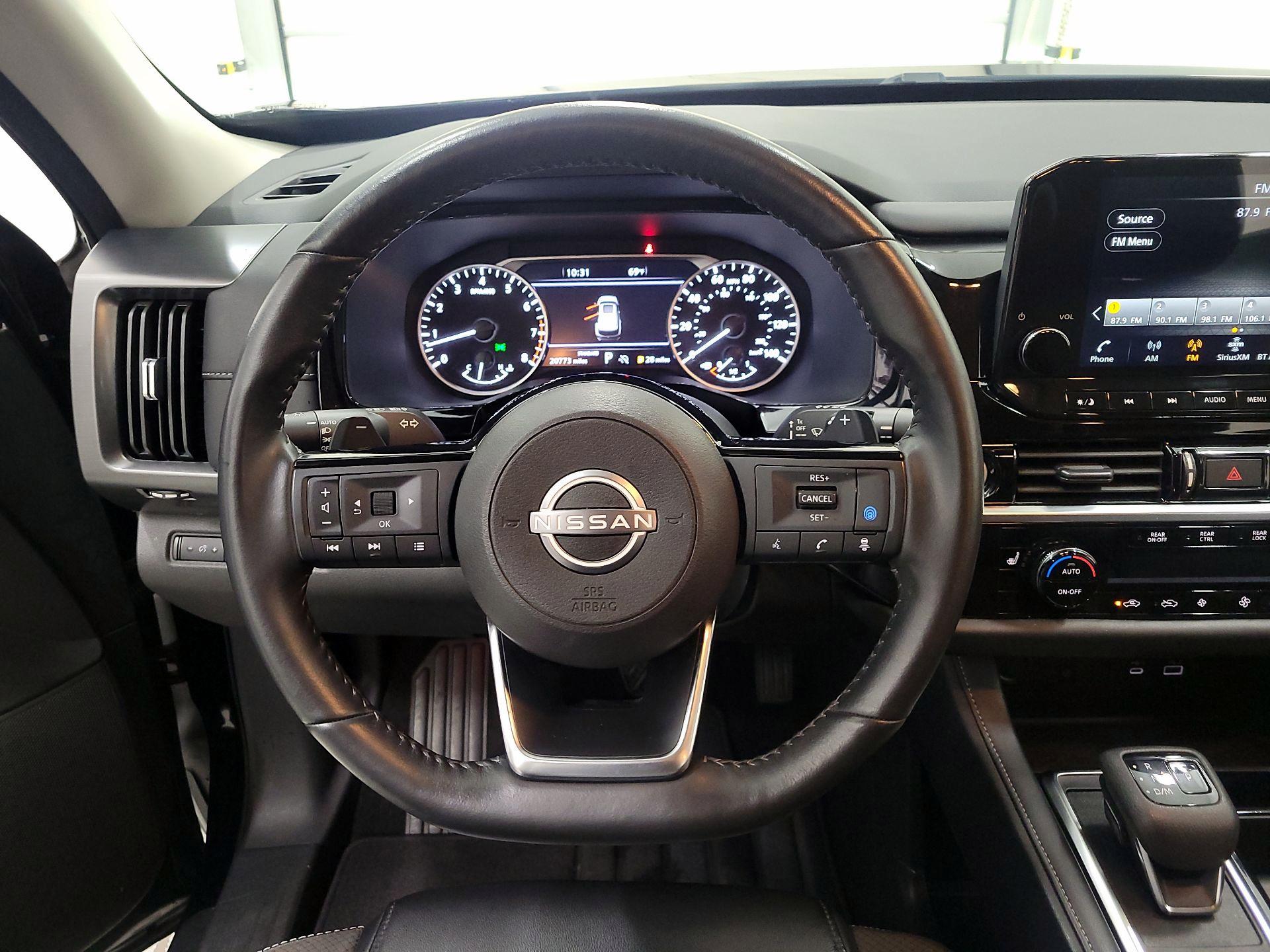 Thumbnail: 2024 Nissan Pathfinder - 10