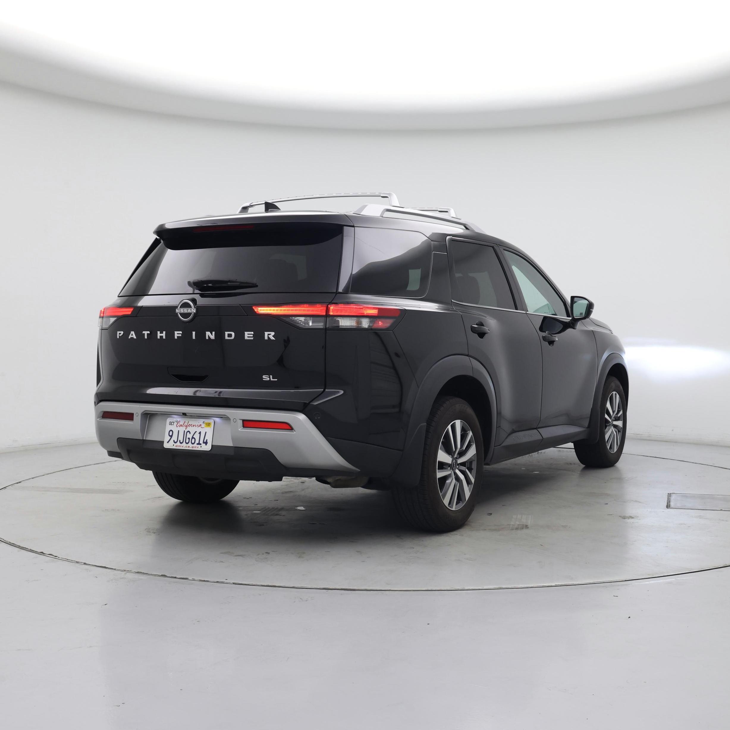 Thumbnail: 2024 Nissan Pathfinder - 8