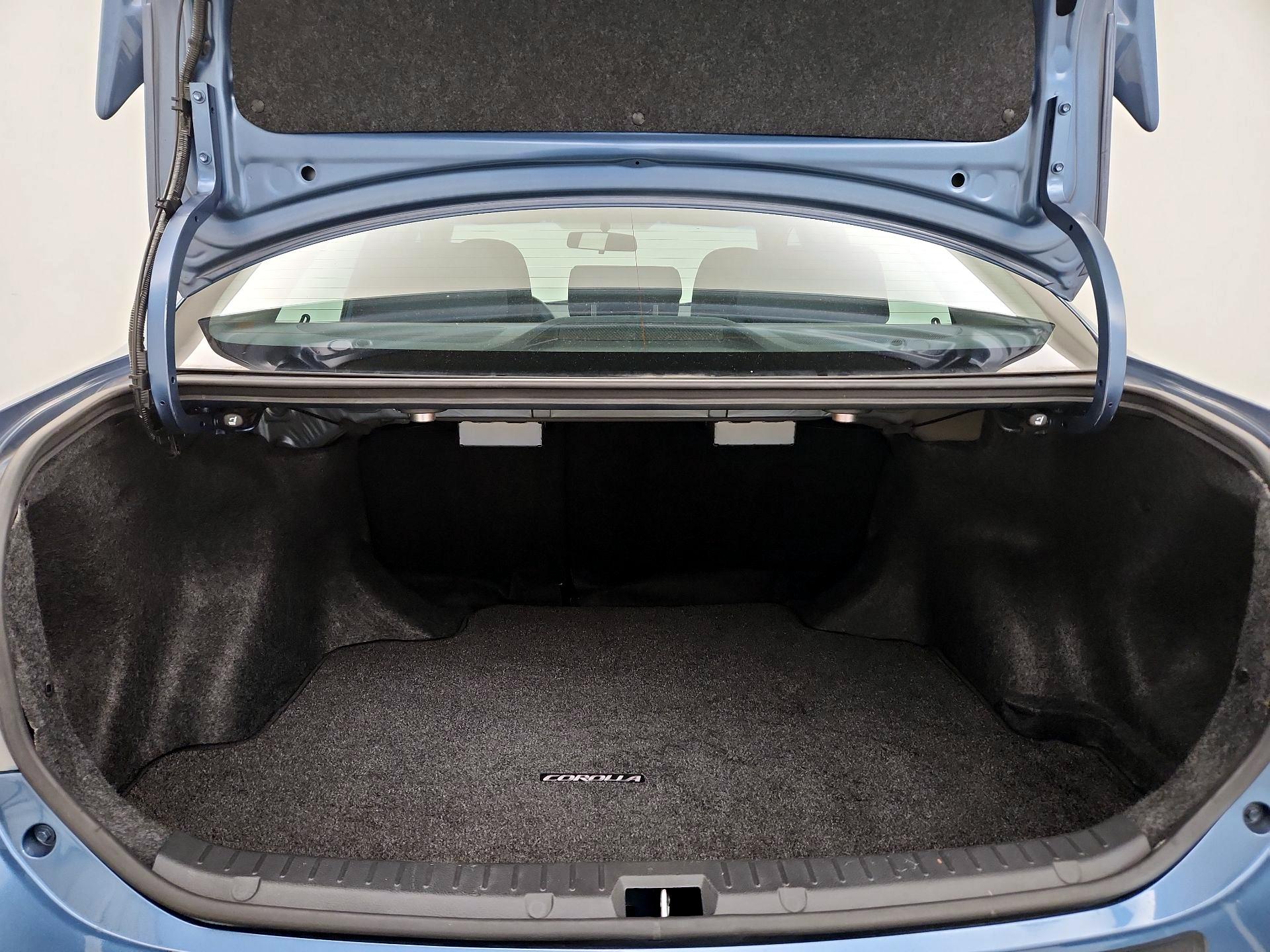 Thumbnail: 2013 Toyota Corolla - 19