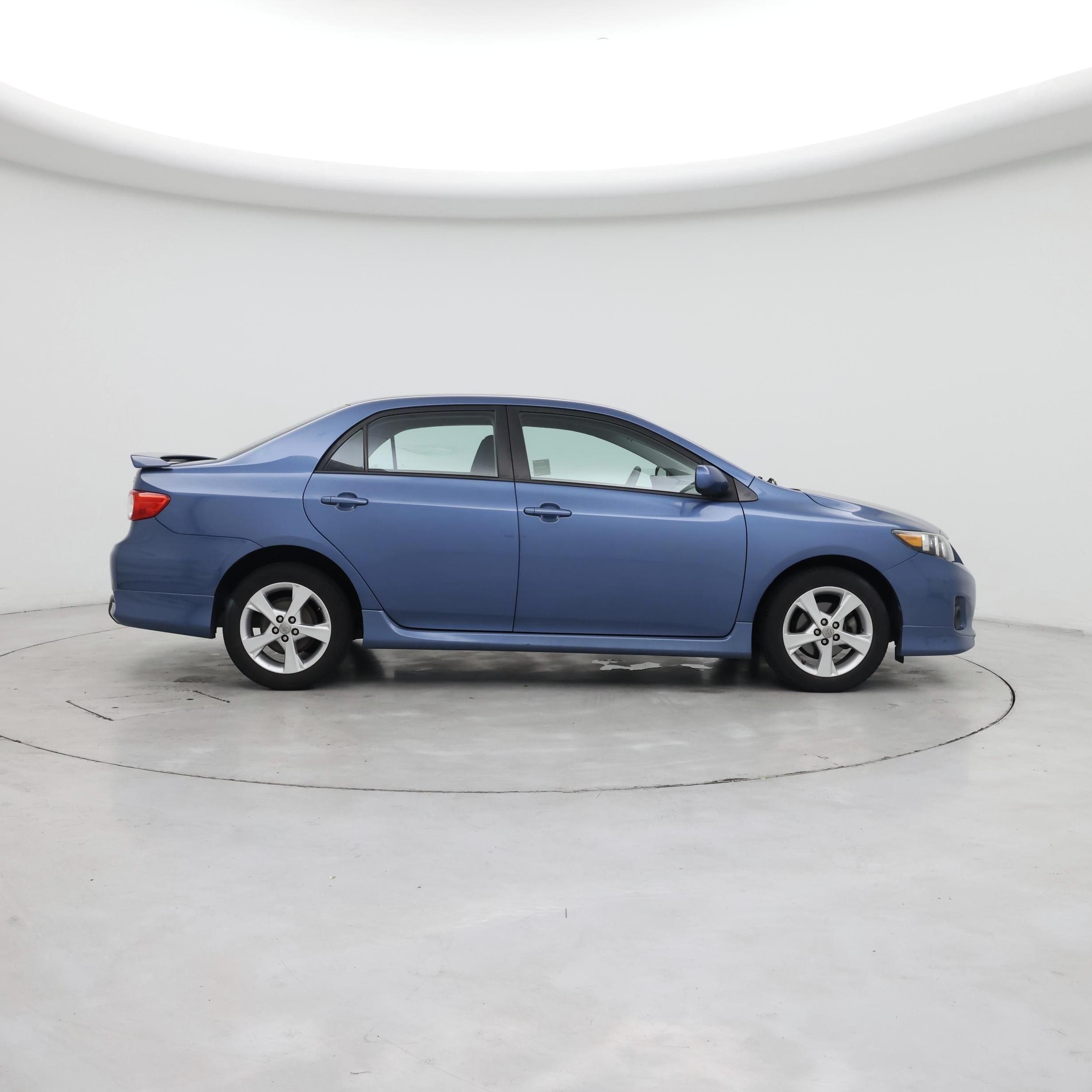 Thumbnail: 2013 Toyota Corolla - 7