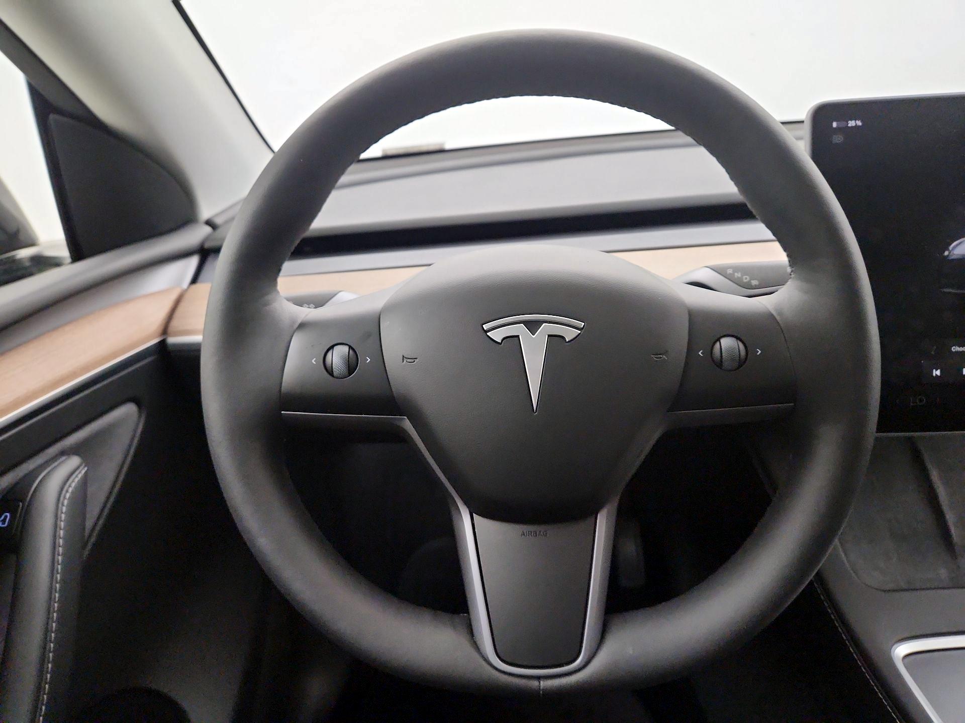Thumbnail: 2024 Tesla Model Y - 10