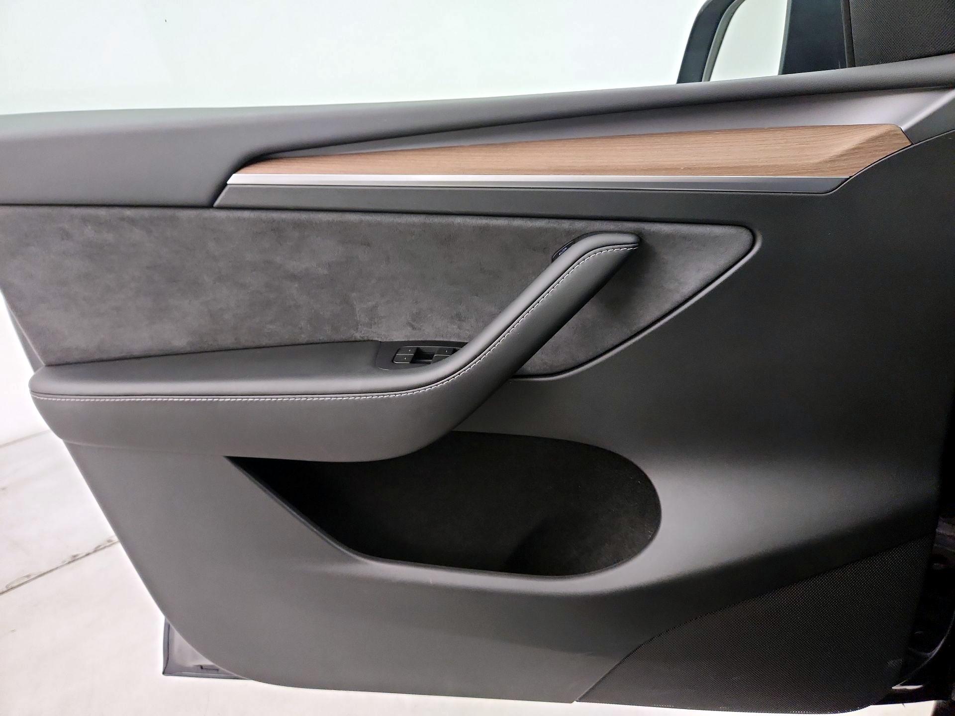 Thumbnail: 2024 Tesla Model Y - 12