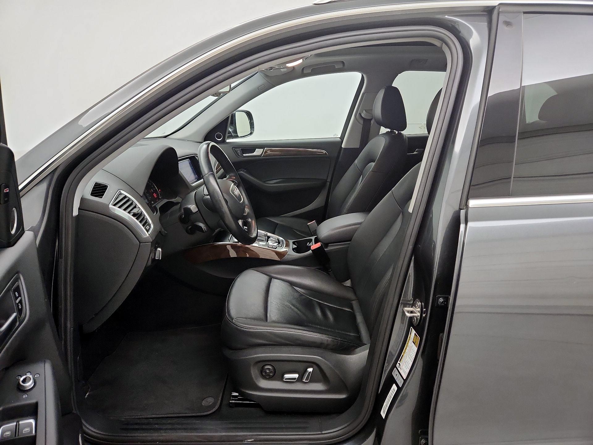 Thumbnail: 2016 Audi Q5 - 11
